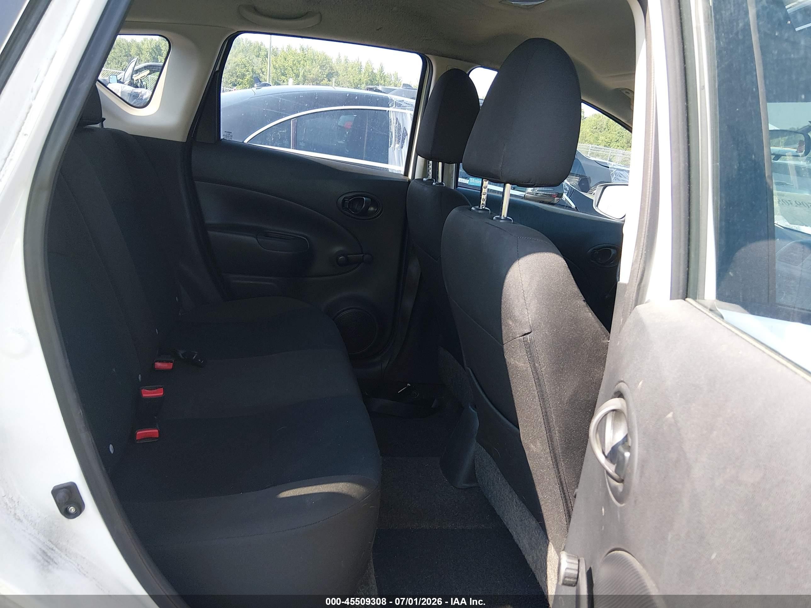 2015 Nissan Versa Note S (sr) White vin: 3N1CE2CP6FL444744
