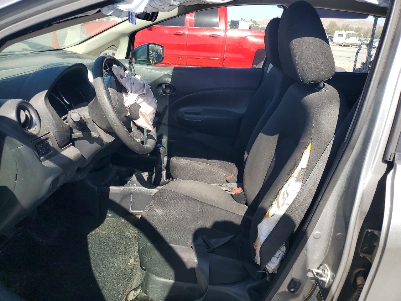 2015 Nissan Versa Note S Серебряный vin: 3N1CE2CP6FL449877