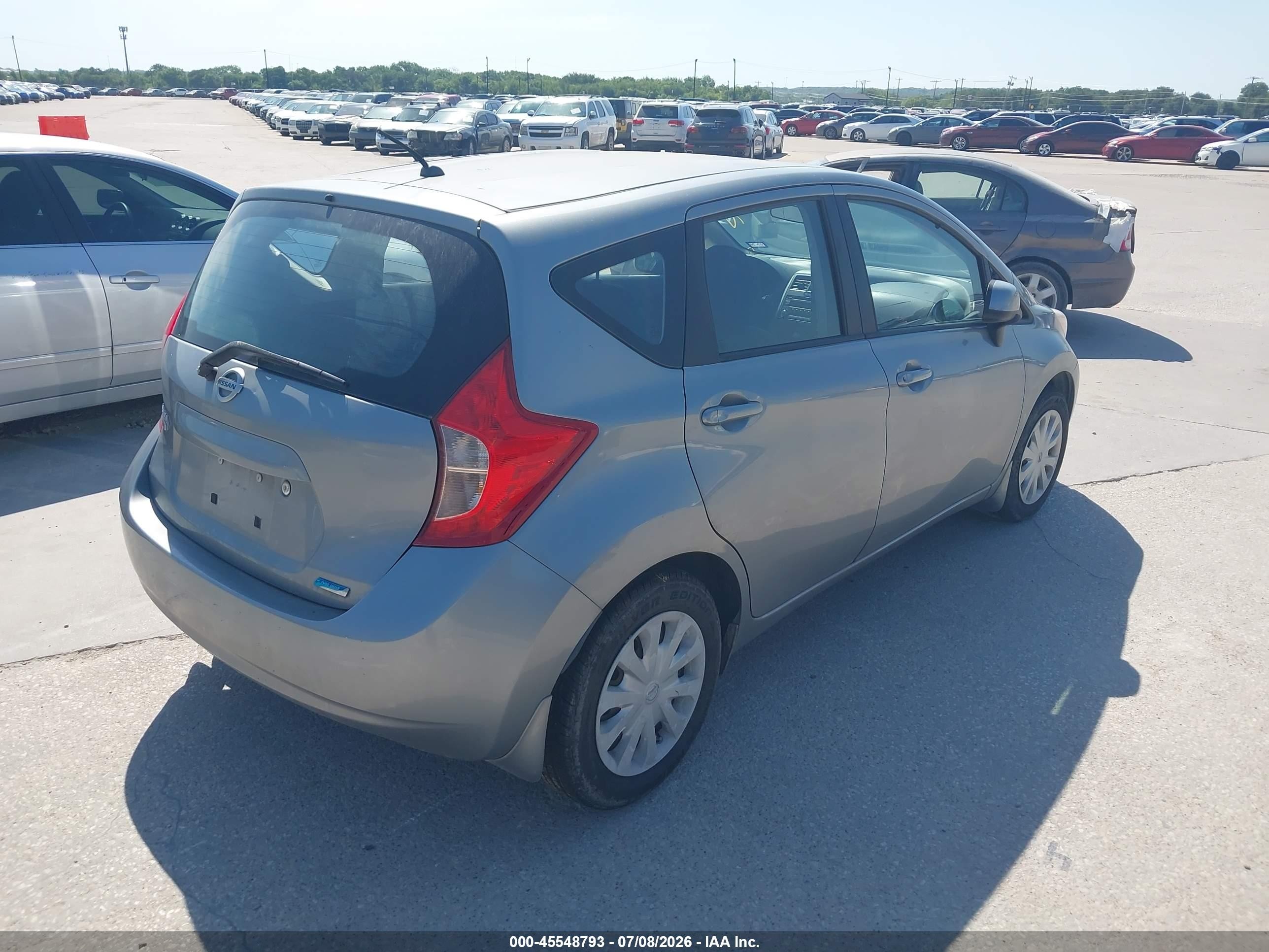 2014 Nissan Versa Note S Plus Silver vin: 3N1CE2CP7EL371141
