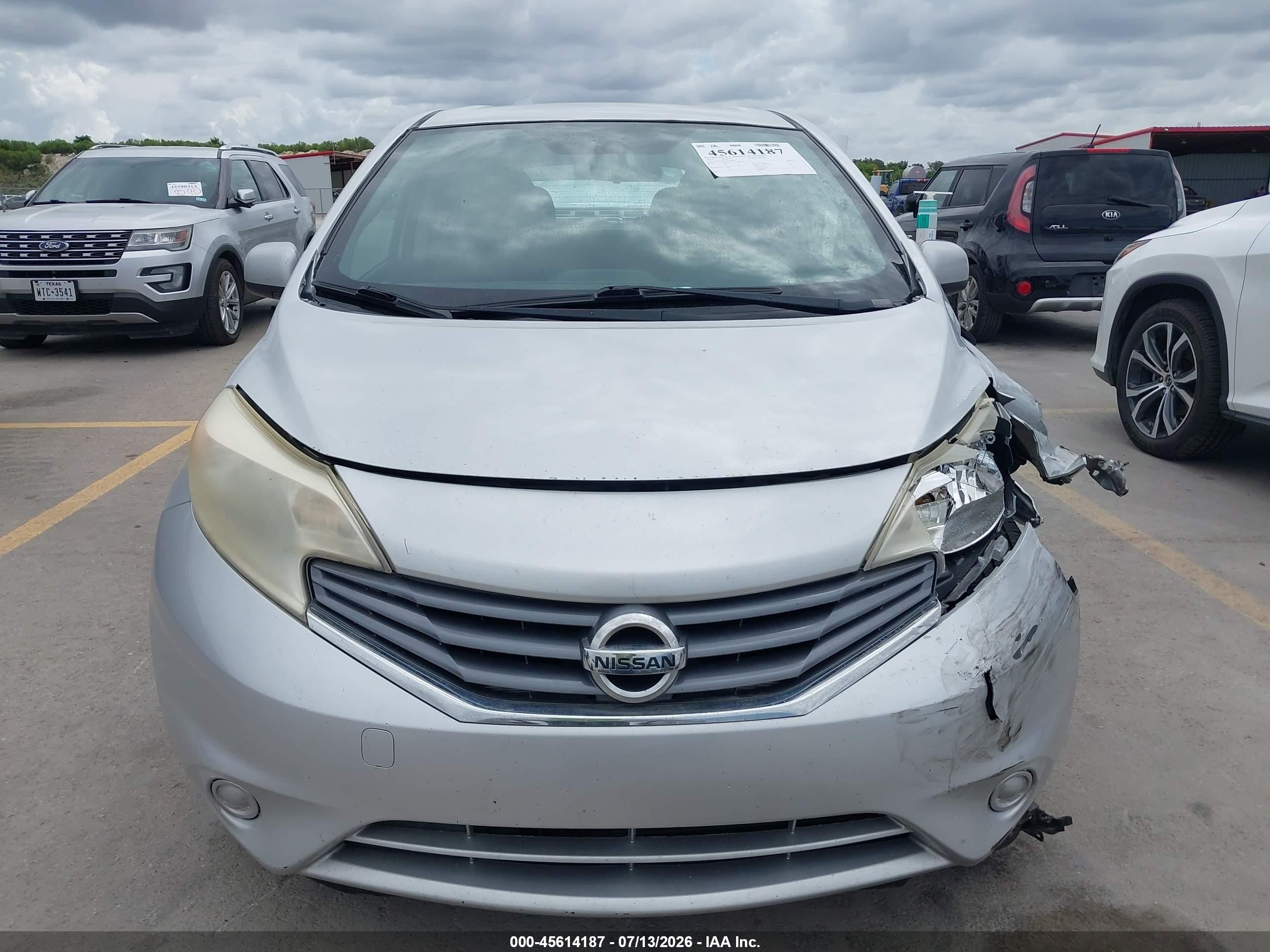 2014 Nissan Versa Note S Plus Silver vin: 3N1CE2CP7EL394905
