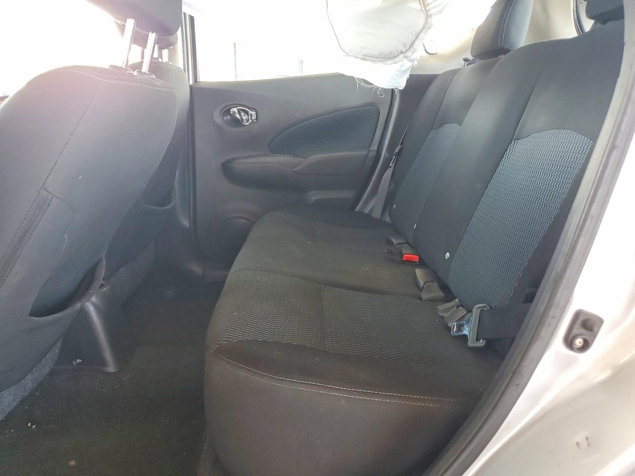 2014 Nissan Versa Note Sv Серебряный vin: 3N1CE2CP7EL404624