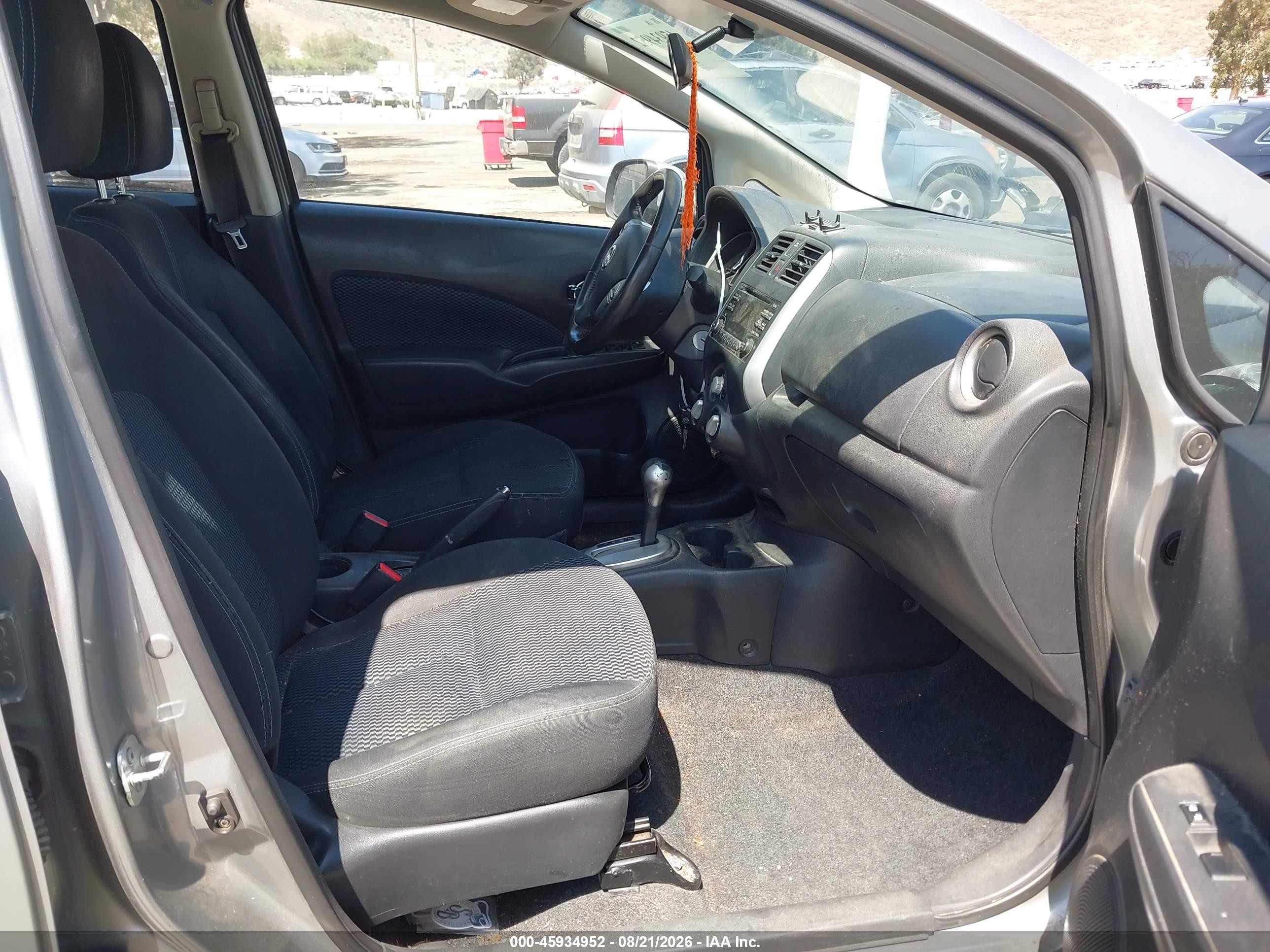 2014 Nissan Versa Note S/s Plus/sv/sl Silver vin: 3N1CE2CP7EL428695