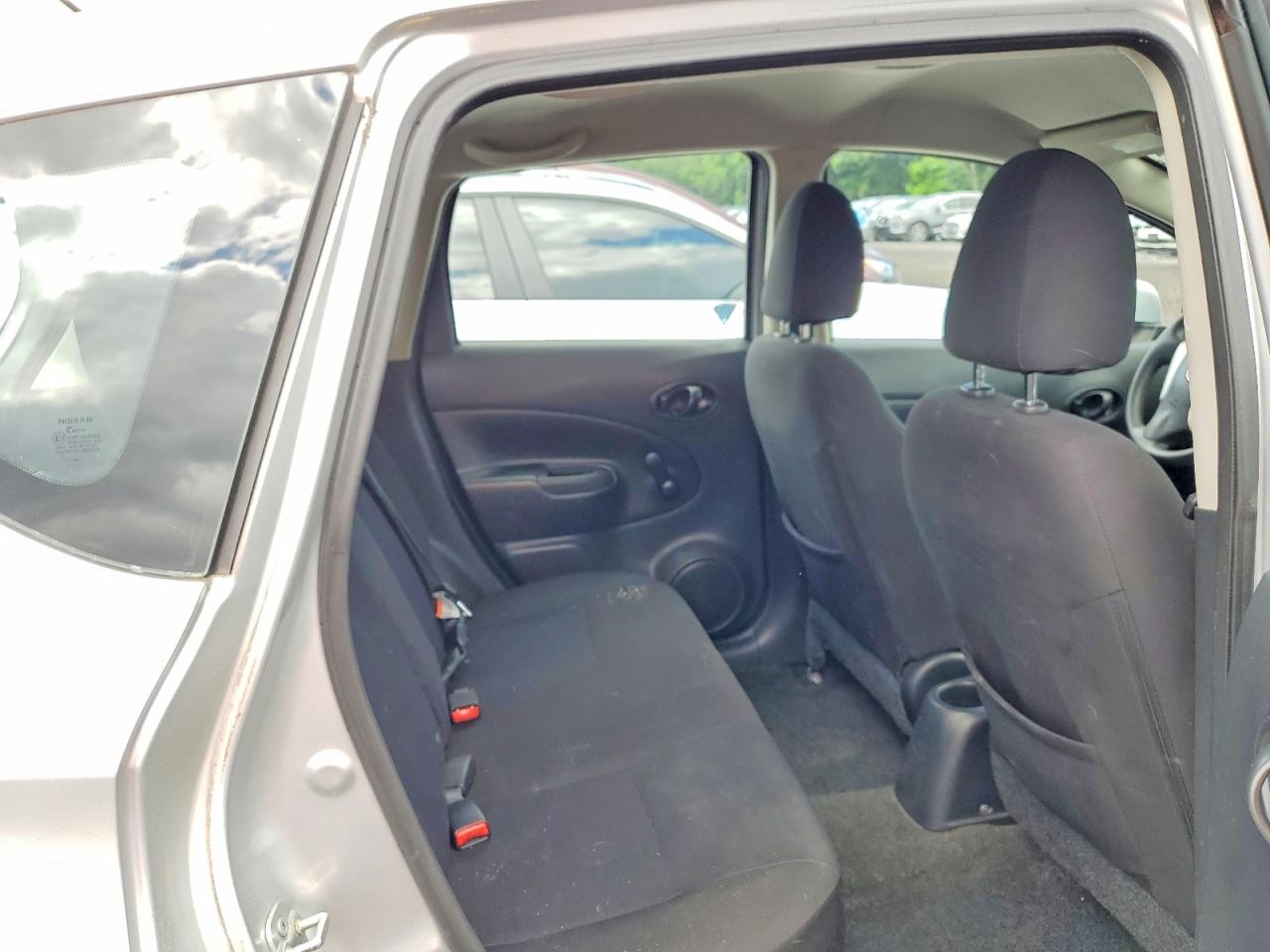 2014 Nissan Versa Note S Silver vin: 3N1CE2CP7EL436957