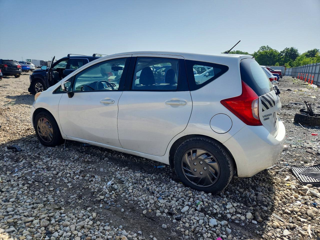 2015 Nissan Versa Note Sv White vin: 3N1CE2CP7FL355930