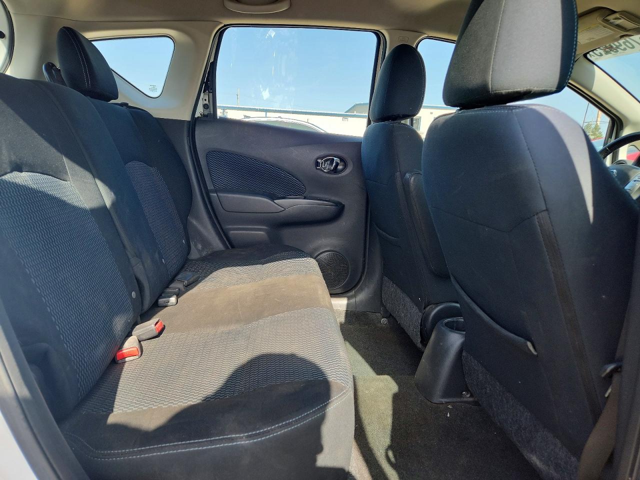 2015 Nissan Versa Note Sv White vin: 3N1CE2CP7FL355930