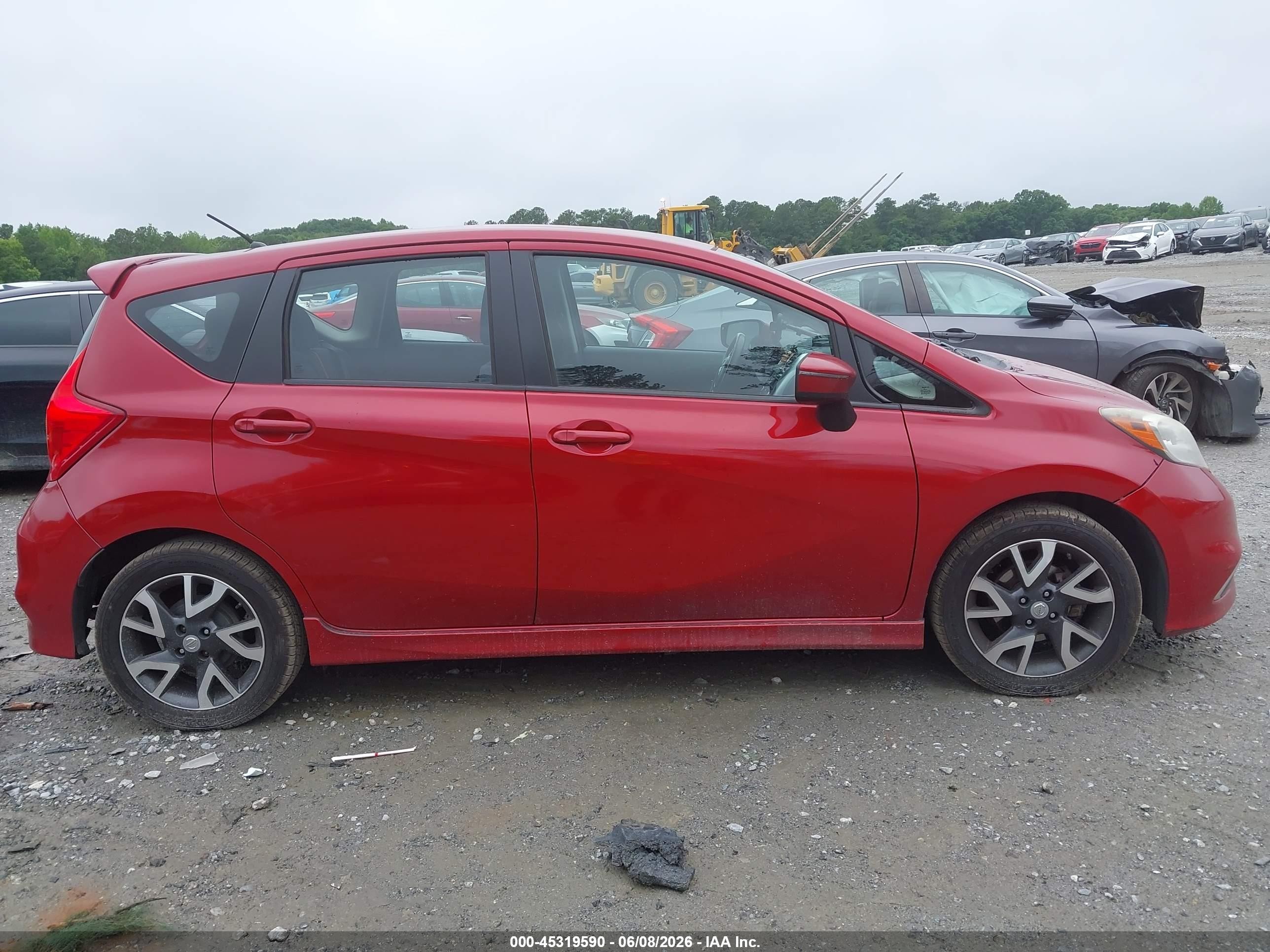 2015 Nissan Versa Note Sr Red vin: 3N1CE2CP7FL369357