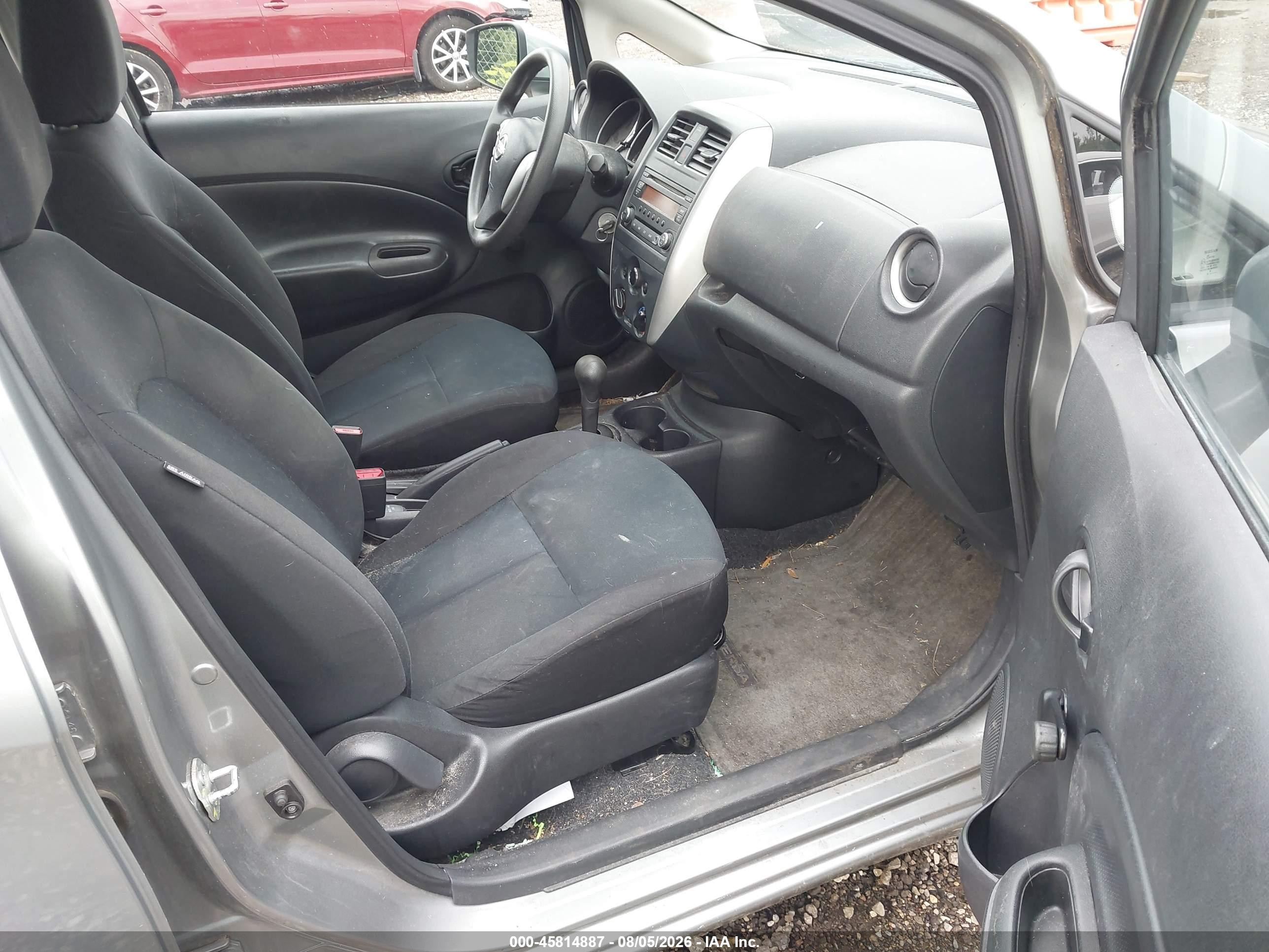 2015 Nissan Versa Note S Plus Silver vin: 3N1CE2CP7FL378169