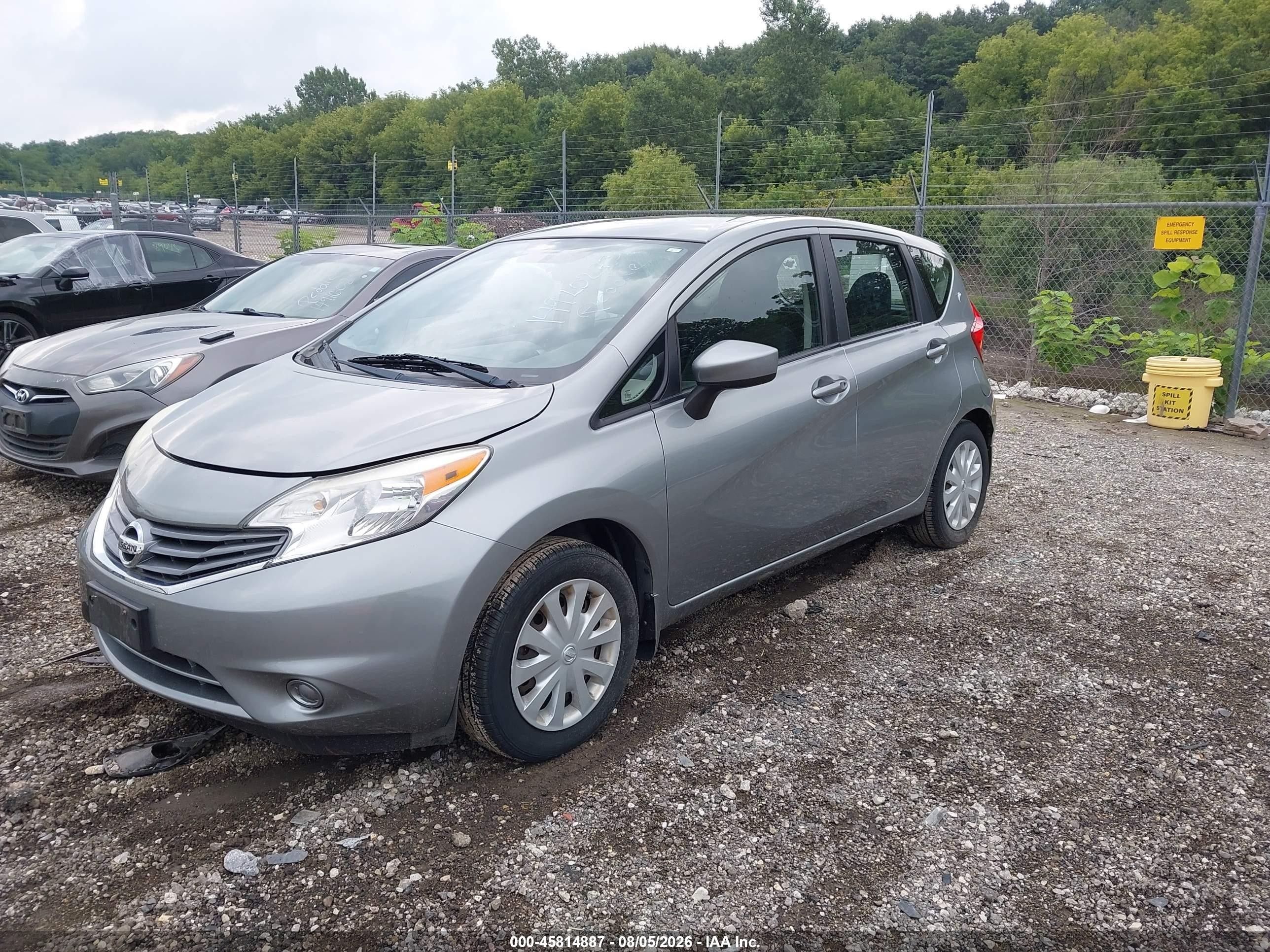 2015 Nissan Versa Note S Plus Silver vin: 3N1CE2CP7FL378169