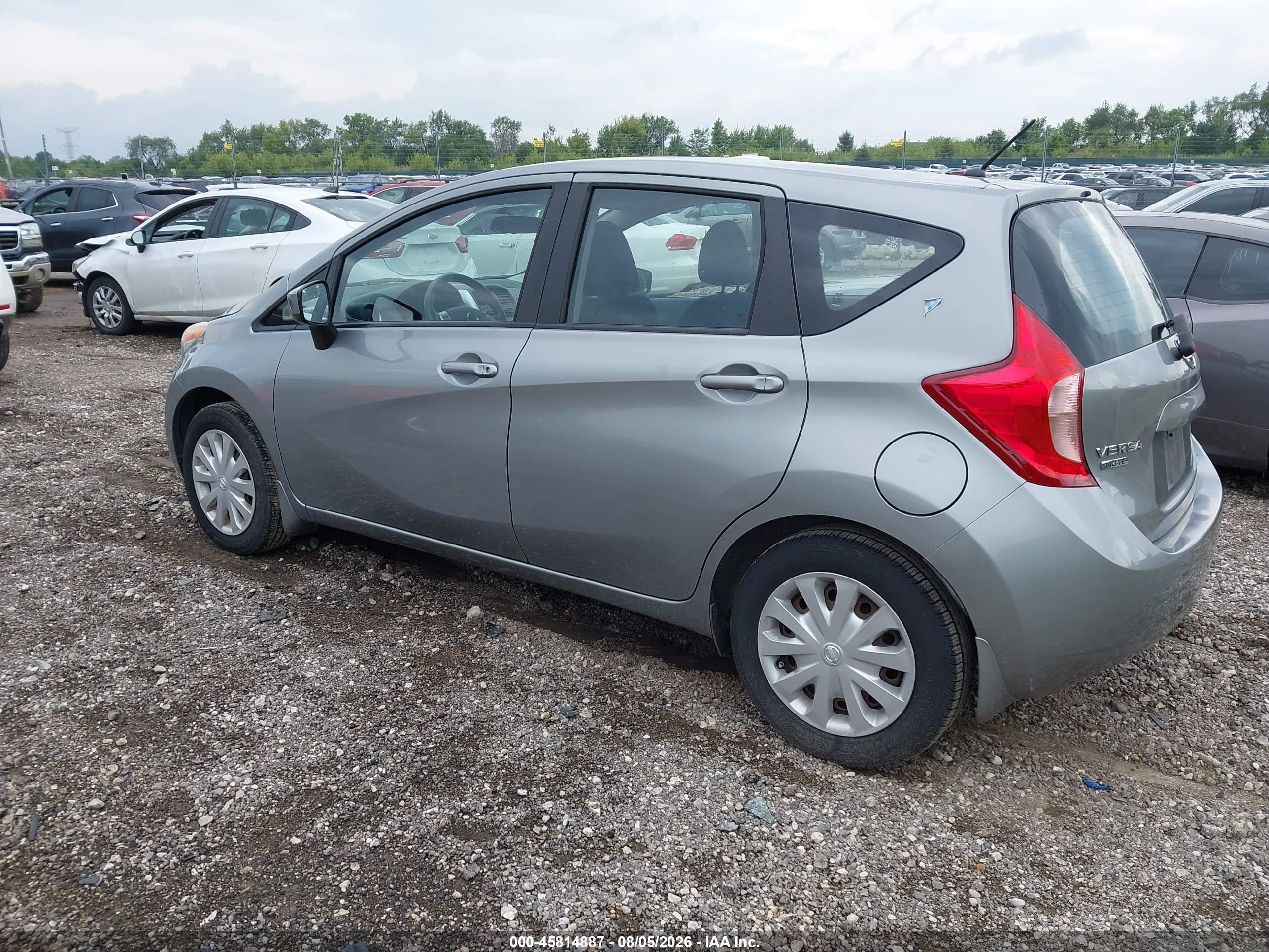 2015 Nissan Versa Note S Plus Silver vin: 3N1CE2CP7FL378169