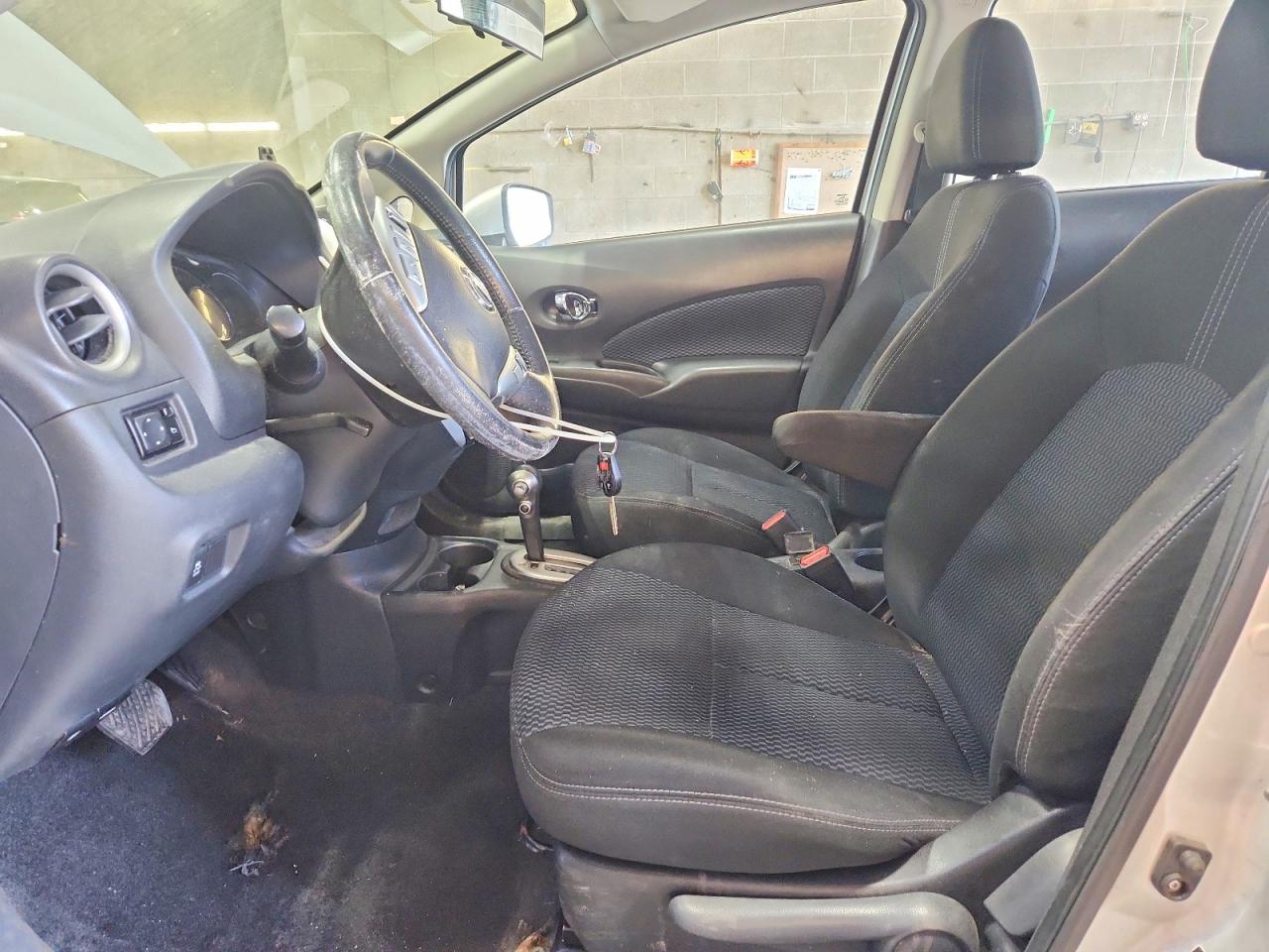 2015 Nissan Versa Note Sv Gray vin: 3N1CE2CP7FL390077