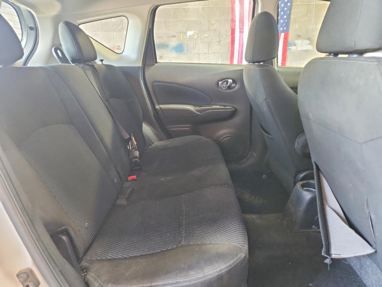 2015 Nissan Versa Note Sv Gray vin: 3N1CE2CP7FL390077