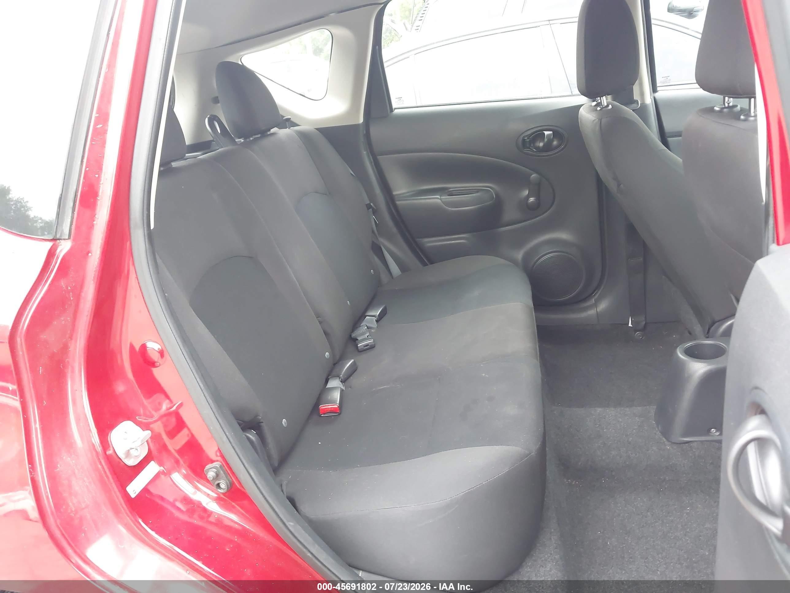 2015 Nissan Versa Note S Plus Red vin: 3N1CE2CP7FL410392