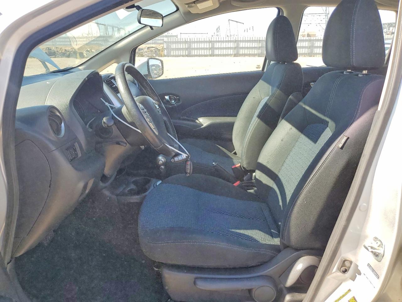 2015 Nissan Versa Note S Silver vin: 3N1CE2CP7FL431002