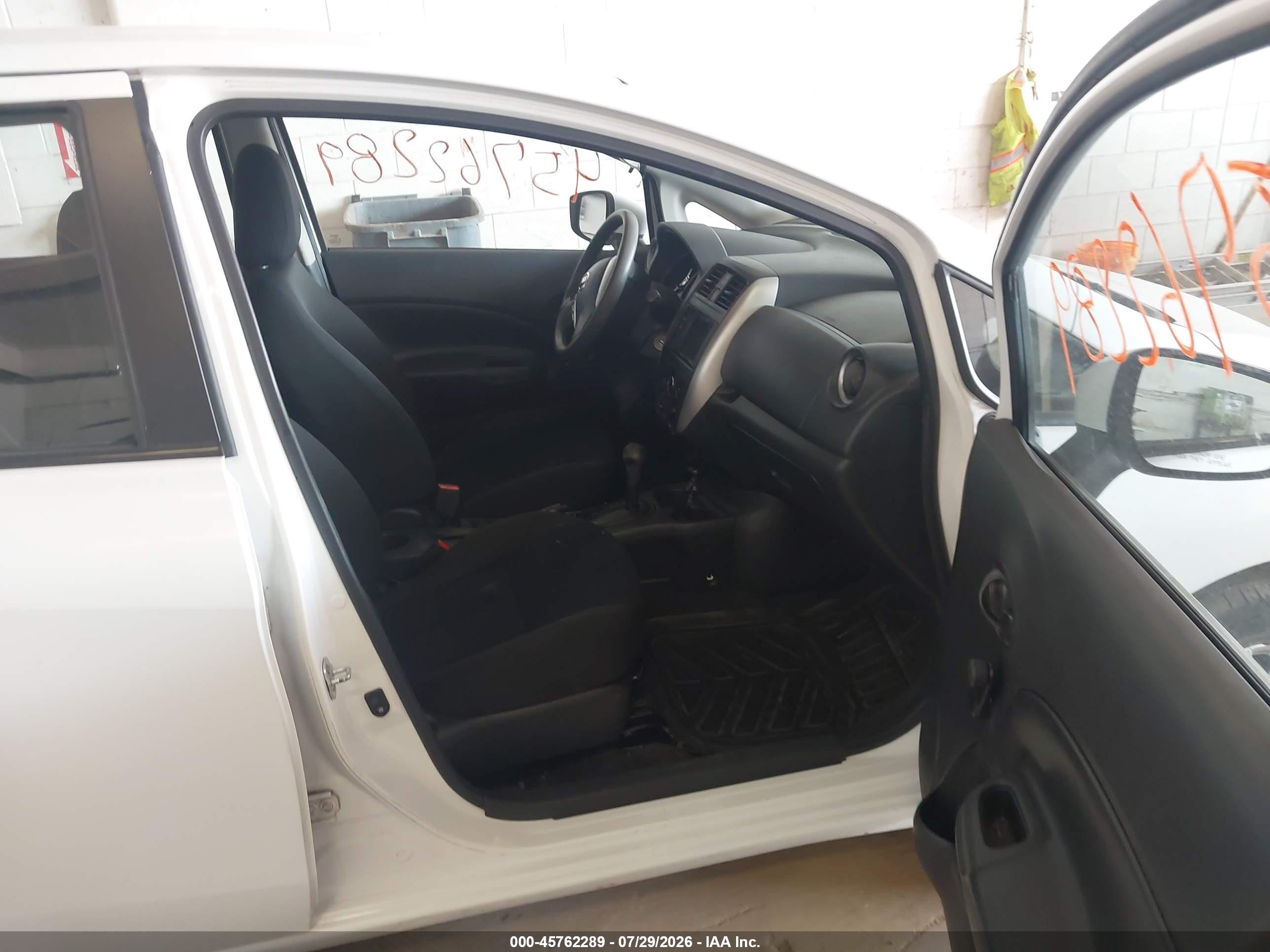 2015 Nissan Versa Note S (sr)/s Plus/sl/sr/sv Белый vin: 3N1CE2CP7FL432702