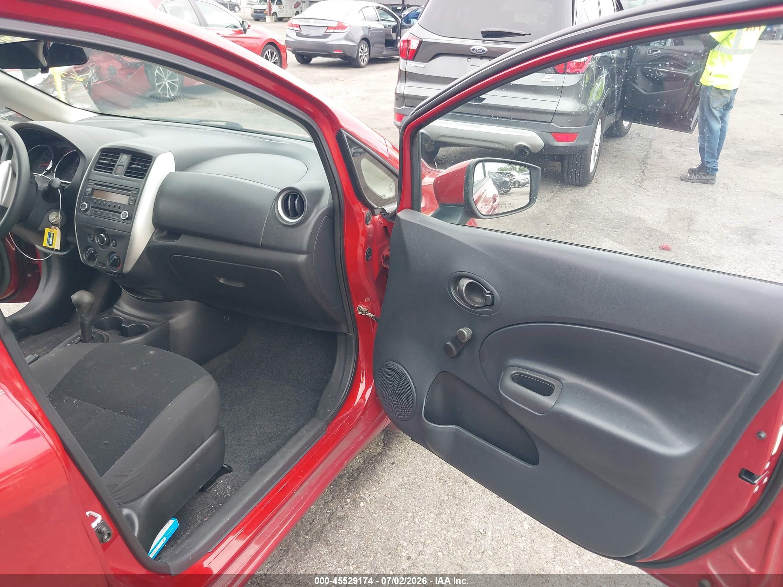 2015 Nissan Versa Note S Plus Red vin: 3N1CE2CP7FL436717
