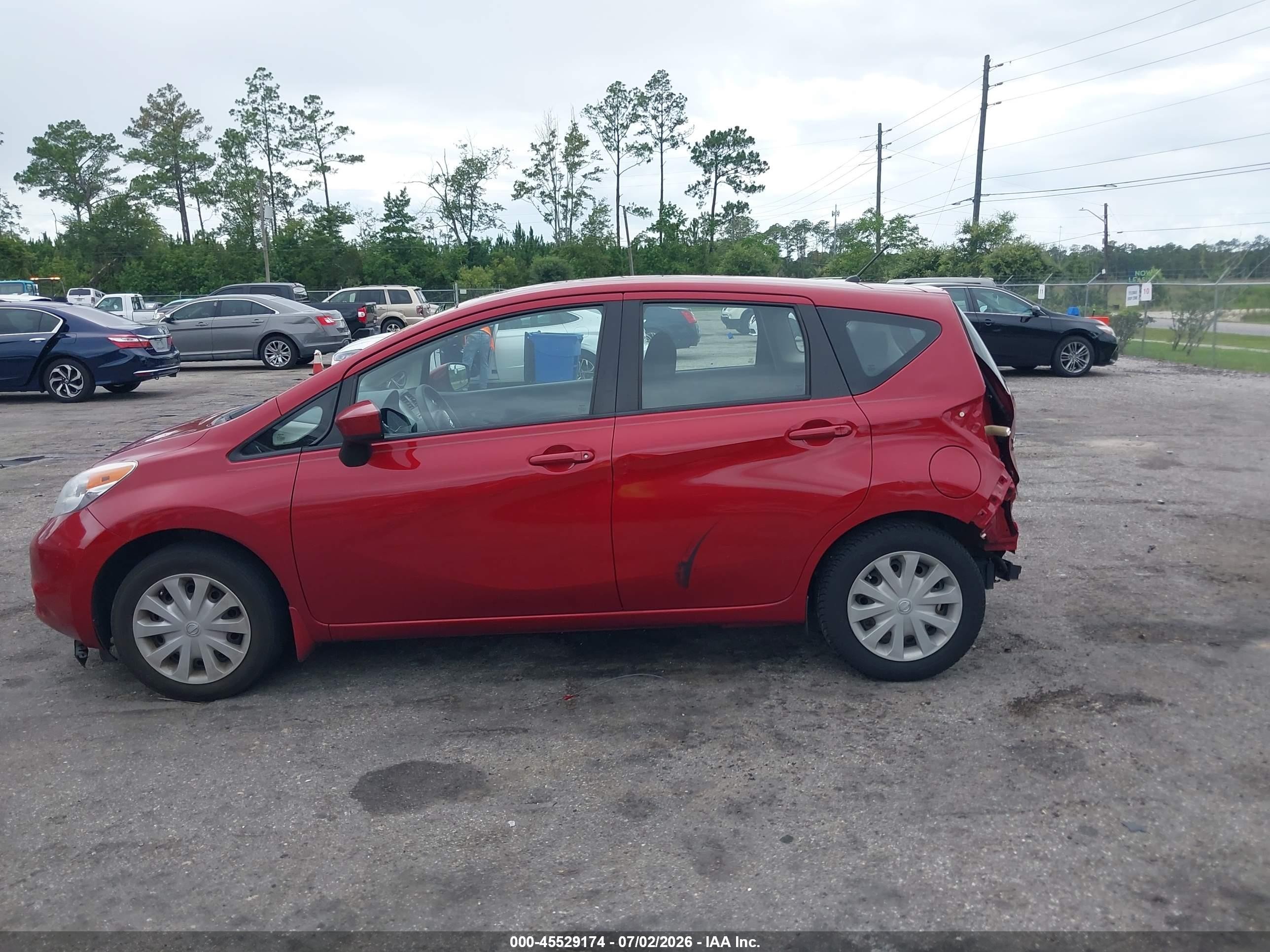 2015 Nissan Versa Note S Plus Red vin: 3N1CE2CP7FL436717