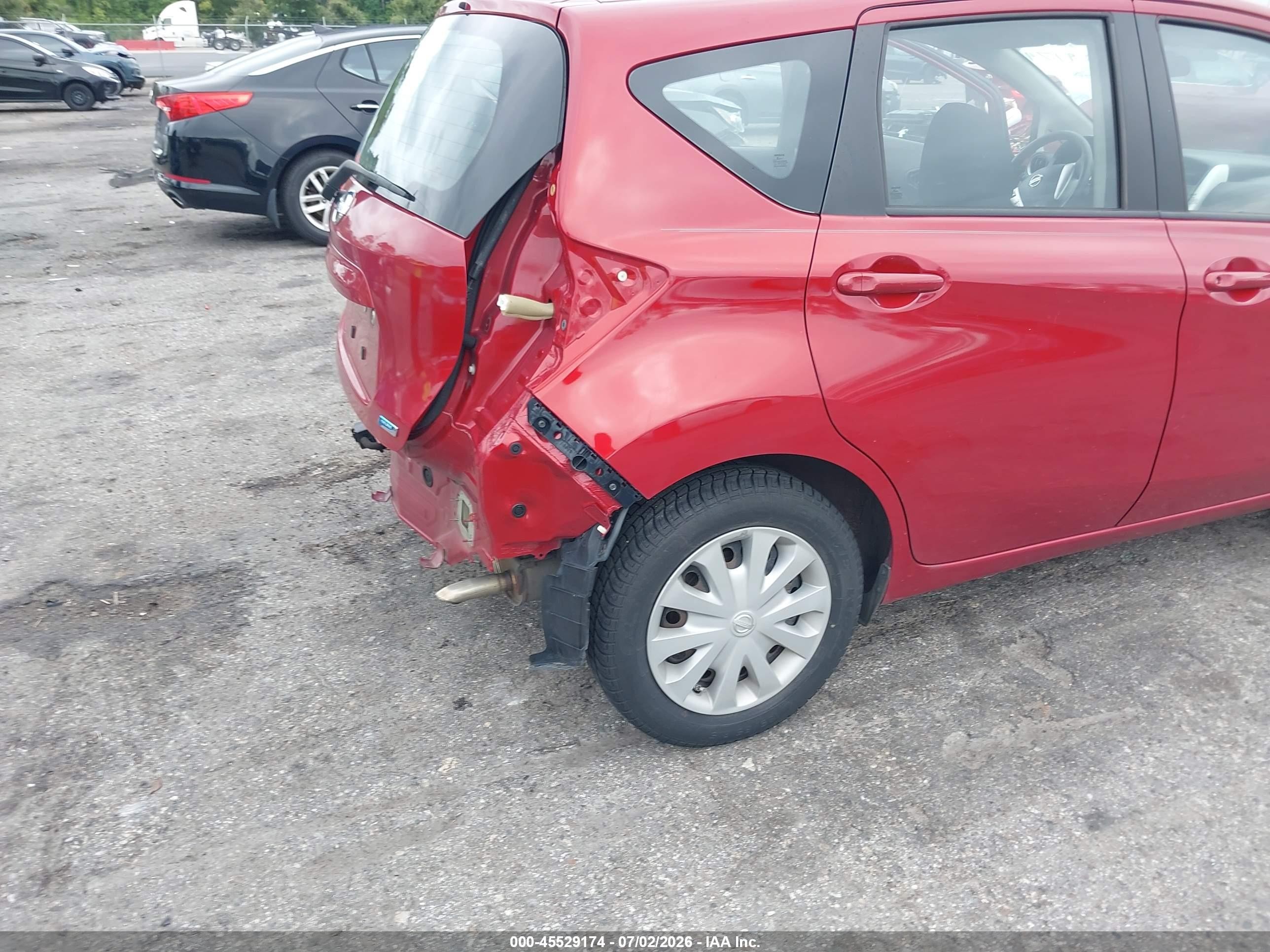2015 Nissan Versa Note S Plus Red vin: 3N1CE2CP7FL436717