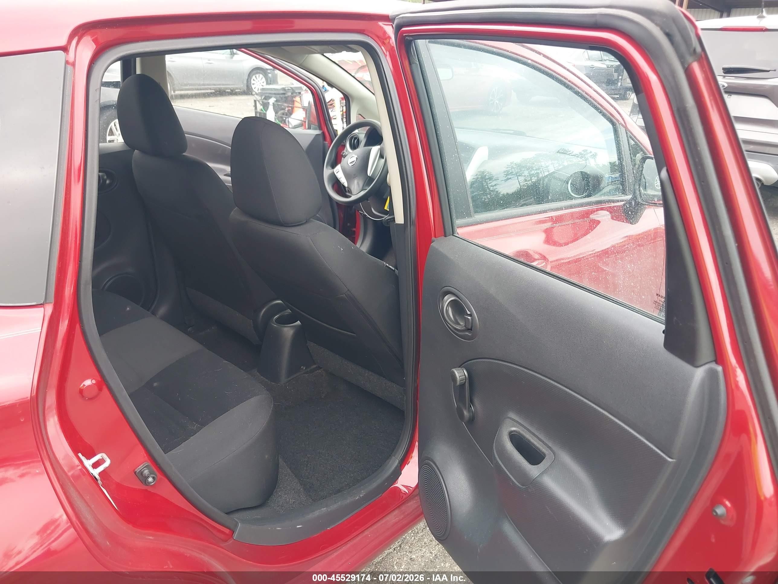2015 Nissan Versa Note S Plus Red vin: 3N1CE2CP7FL436717