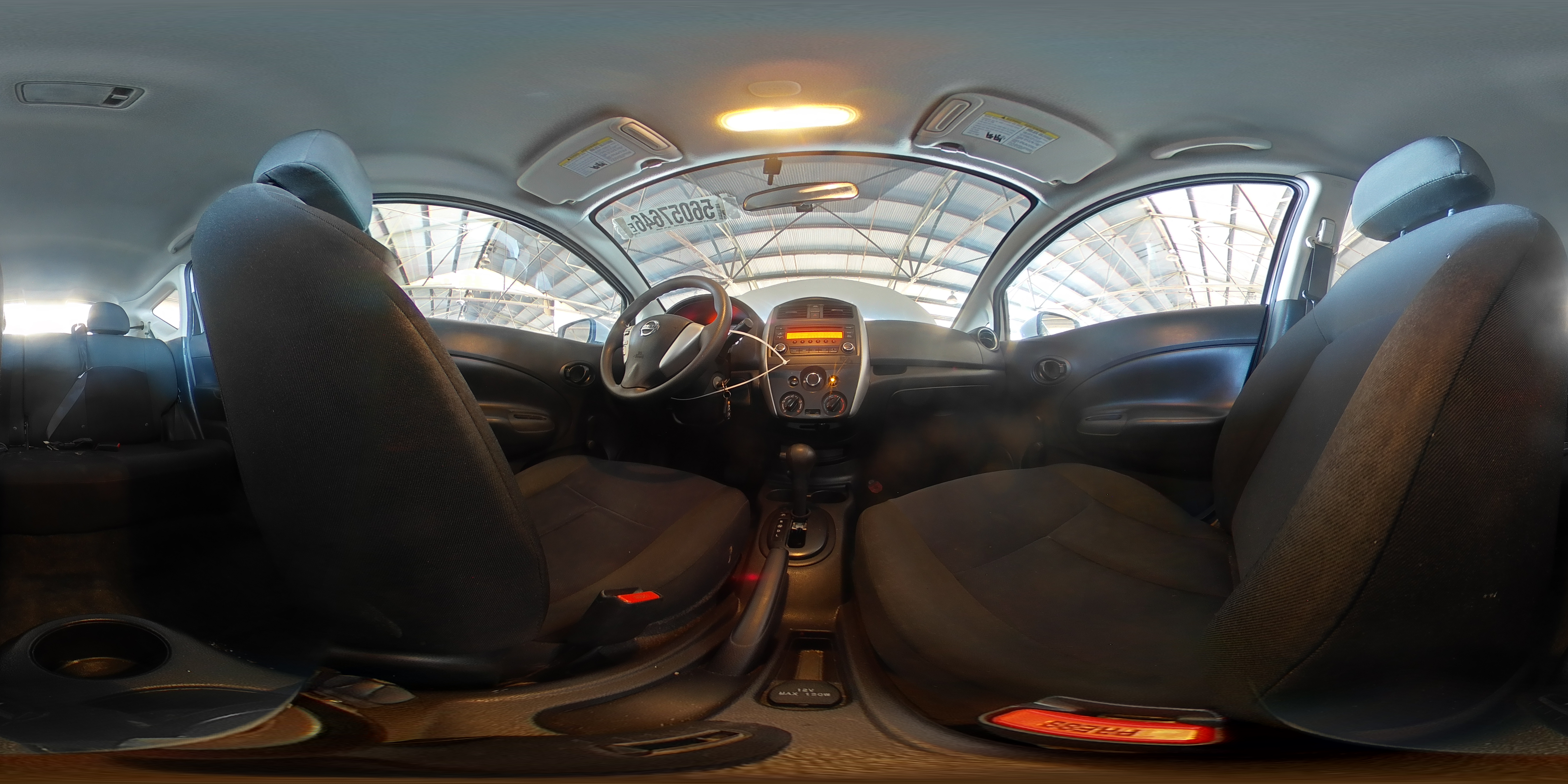 2015 Nissan Versa White vin: 3N1CE2CP7FL447037