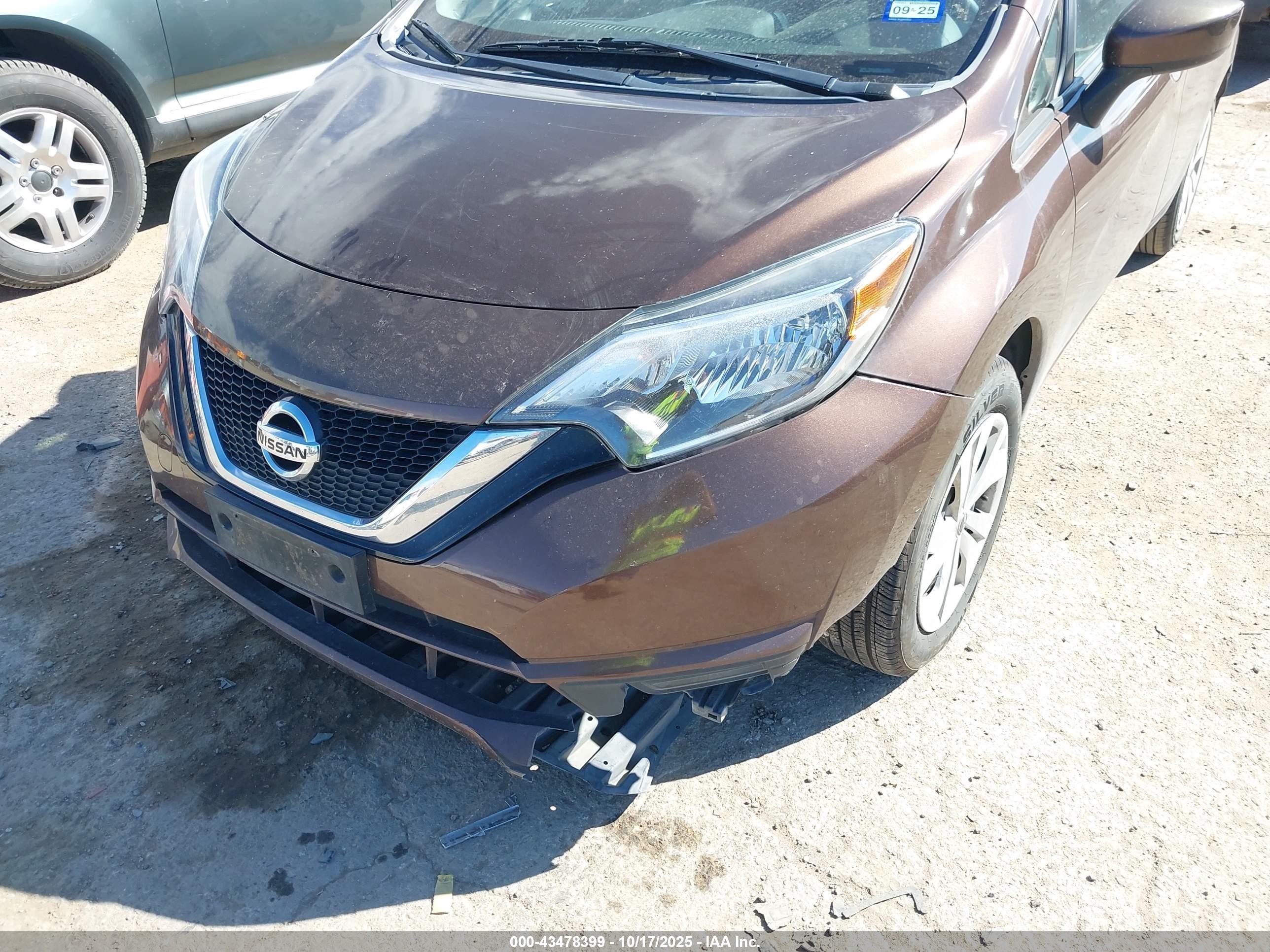 2017 Nissan Versa Note Sv Burgundy vin: 3N1CE2CP7HL378045