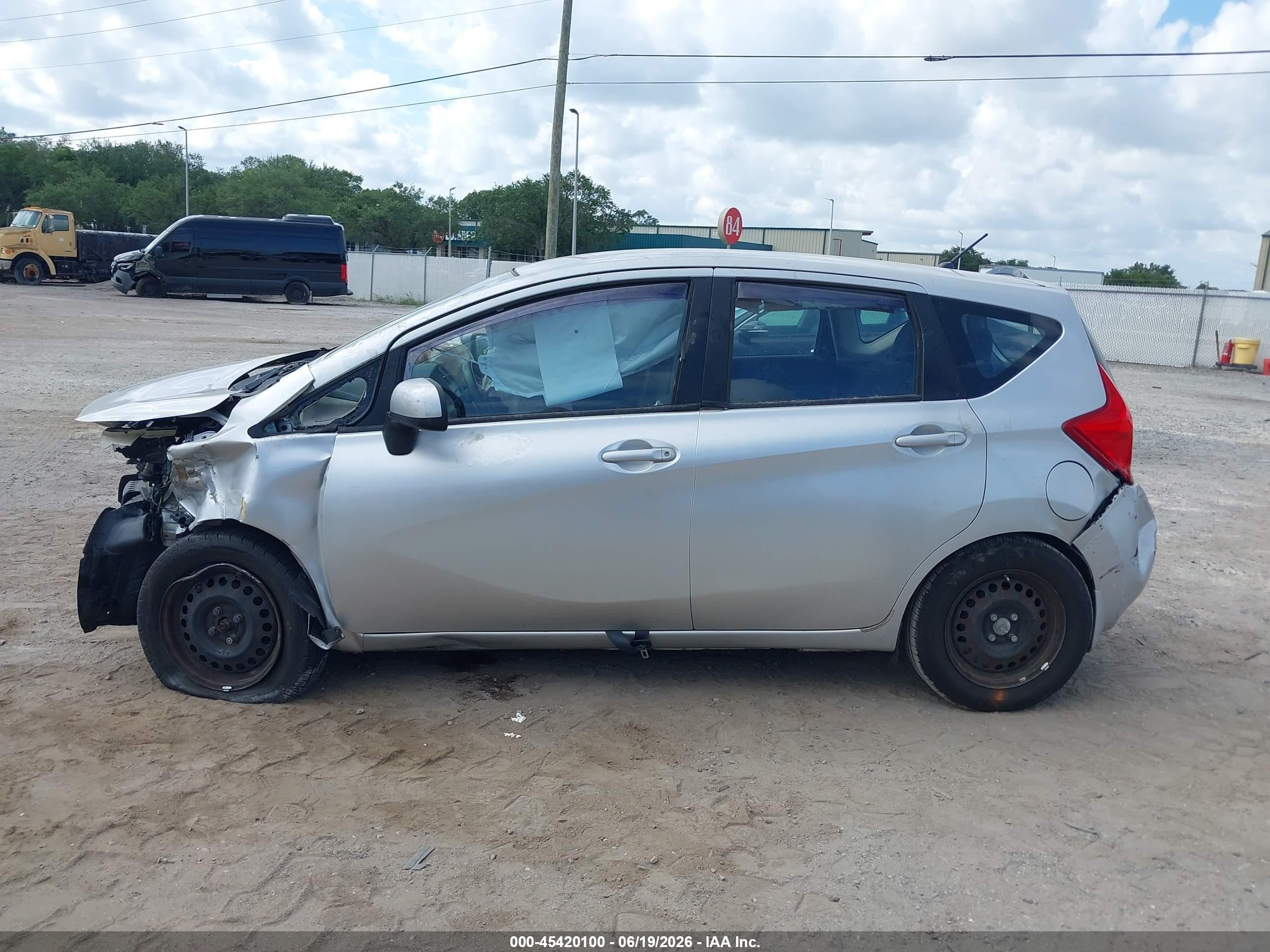2014 Nissan Versa Note Sv Silver vin: 3N1CE2CP8EL367292