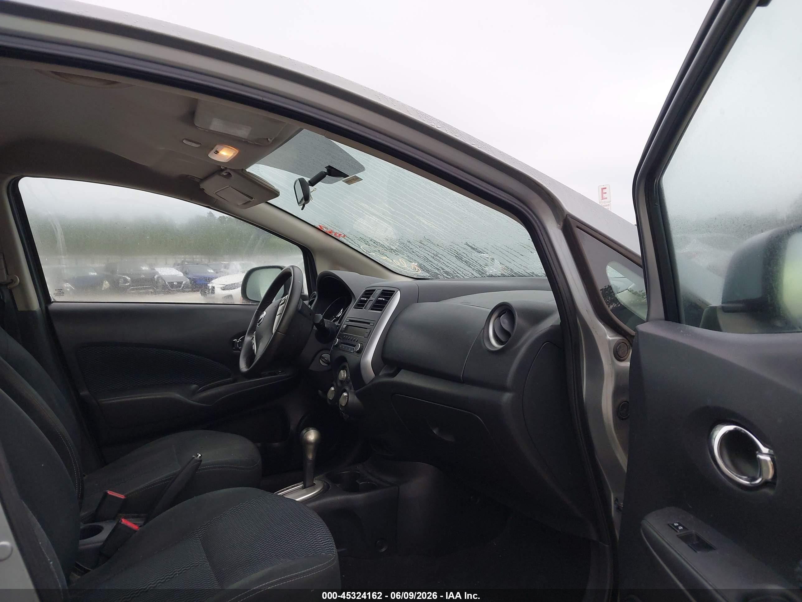 2014 Nissan Versa Note Sv Silver vin: 3N1CE2CP8EL398395