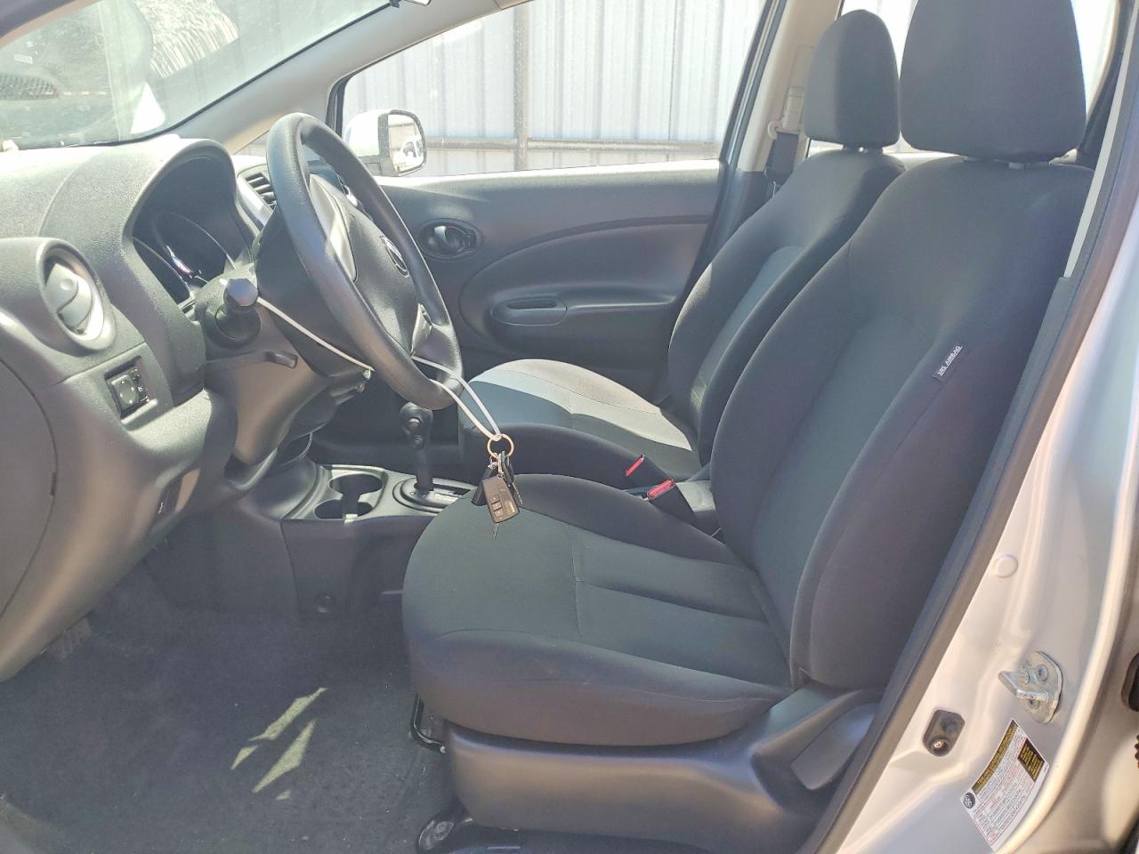 2014 Nissan Versa Note S Plus Silver vin: 3N1CE2CP8EL435784