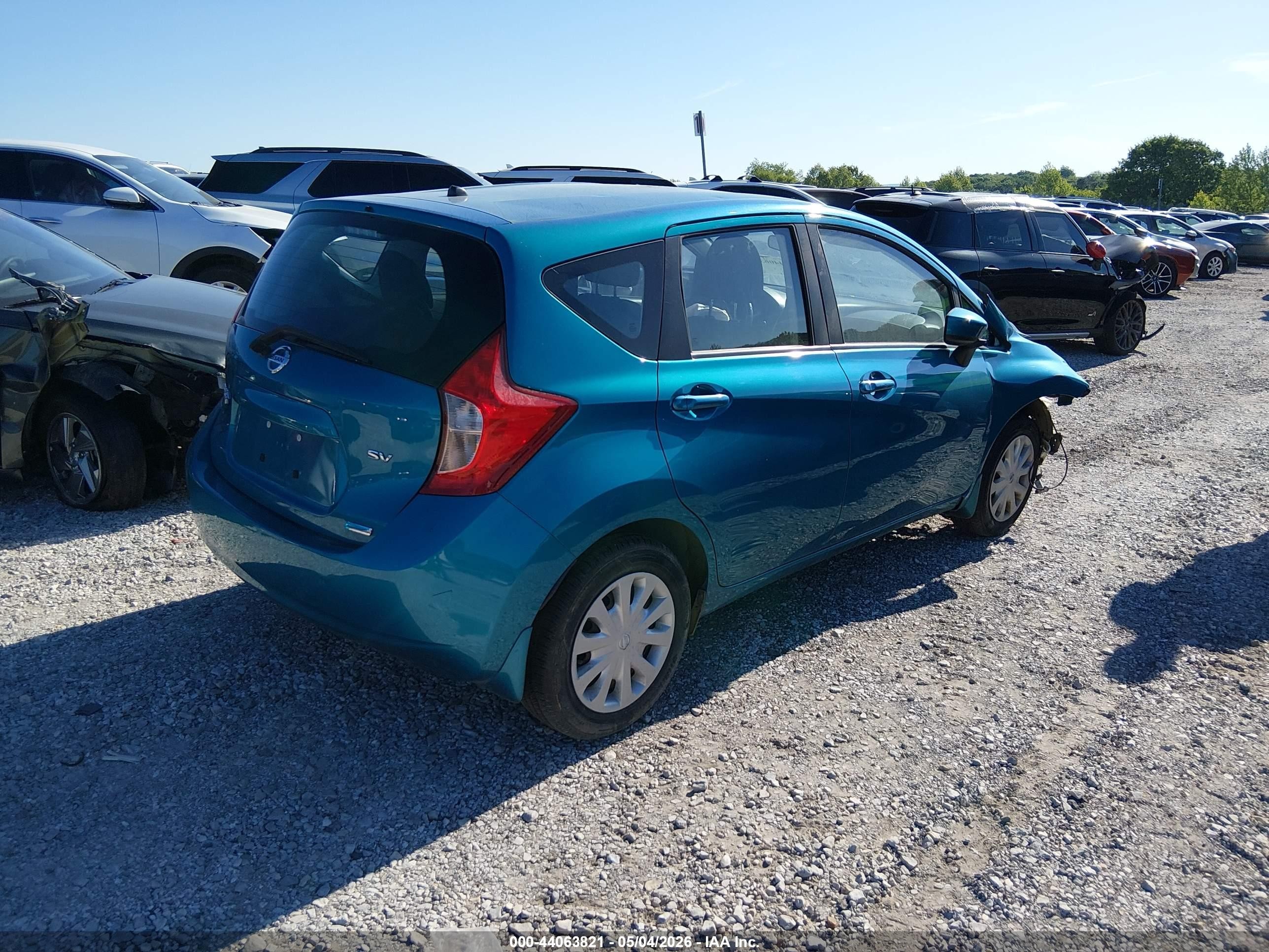 2015 Nissan Versa Note S (sr)/s Plus/sl/sr/sv Blue vin: 3N1CE2CP8FL364135