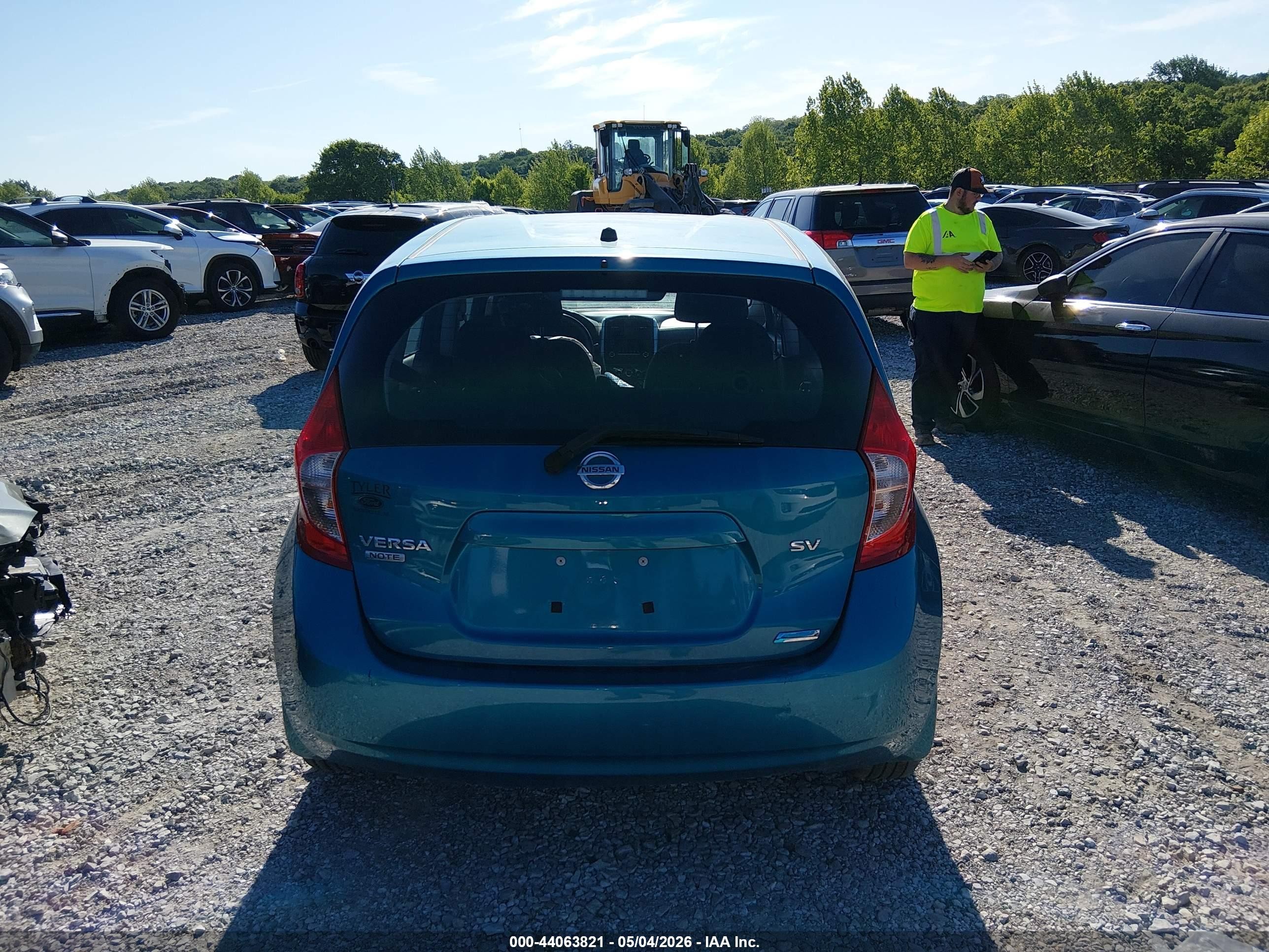 2015 Nissan Versa Note S (sr)/s Plus/sl/sr/sv Blue vin: 3N1CE2CP8FL364135