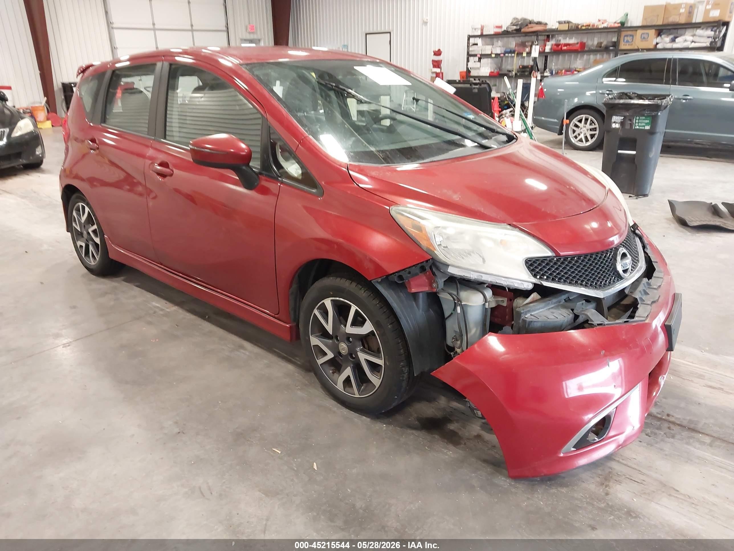 2015 Nissan Versa Note Sr Red vin: 3N1CE2CP8FL369139