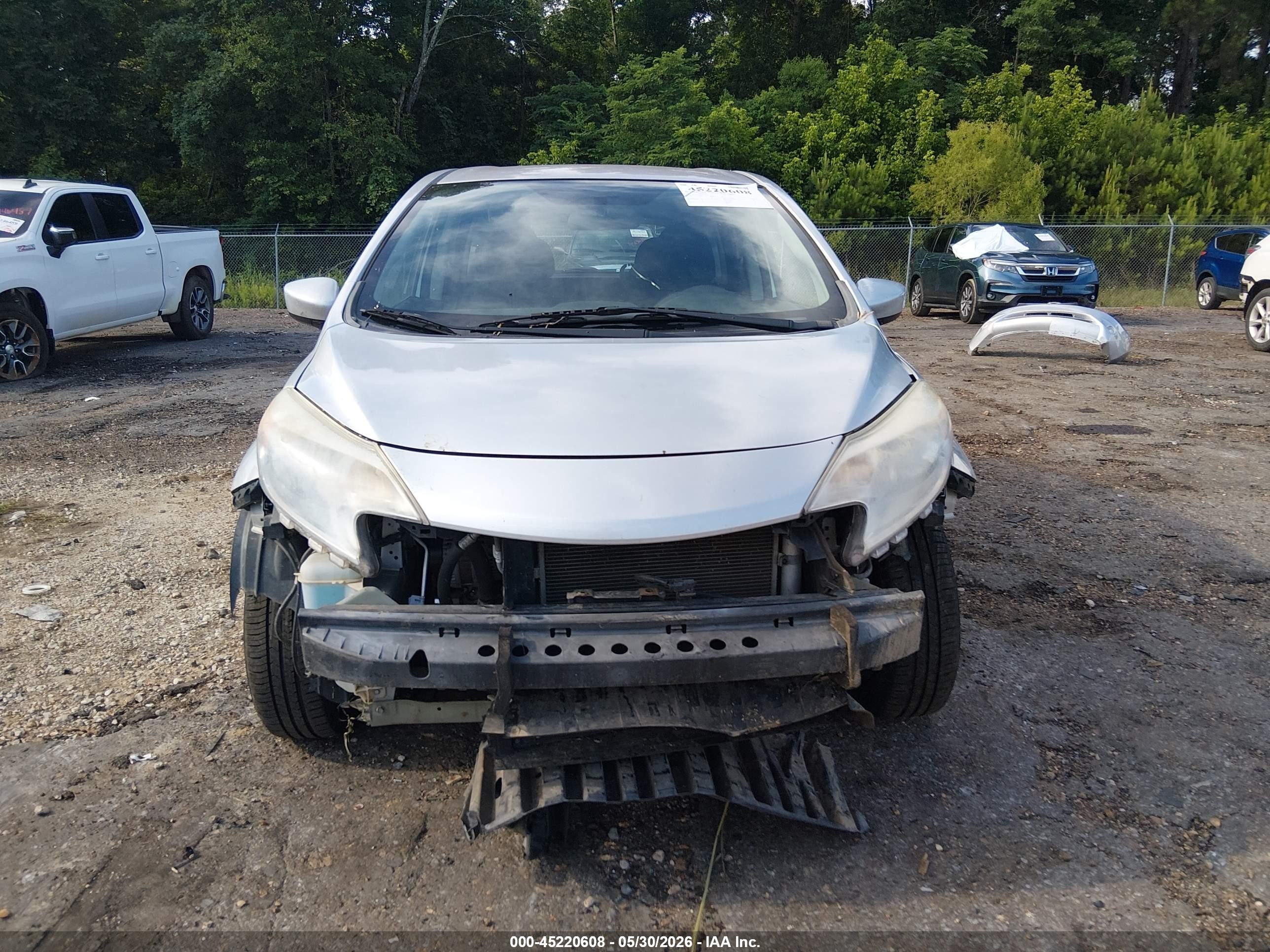 2015 Nissan Versa Note S (sr)/s Plus/sl/sr/sv Silver vin: 3N1CE2CP8FL378214