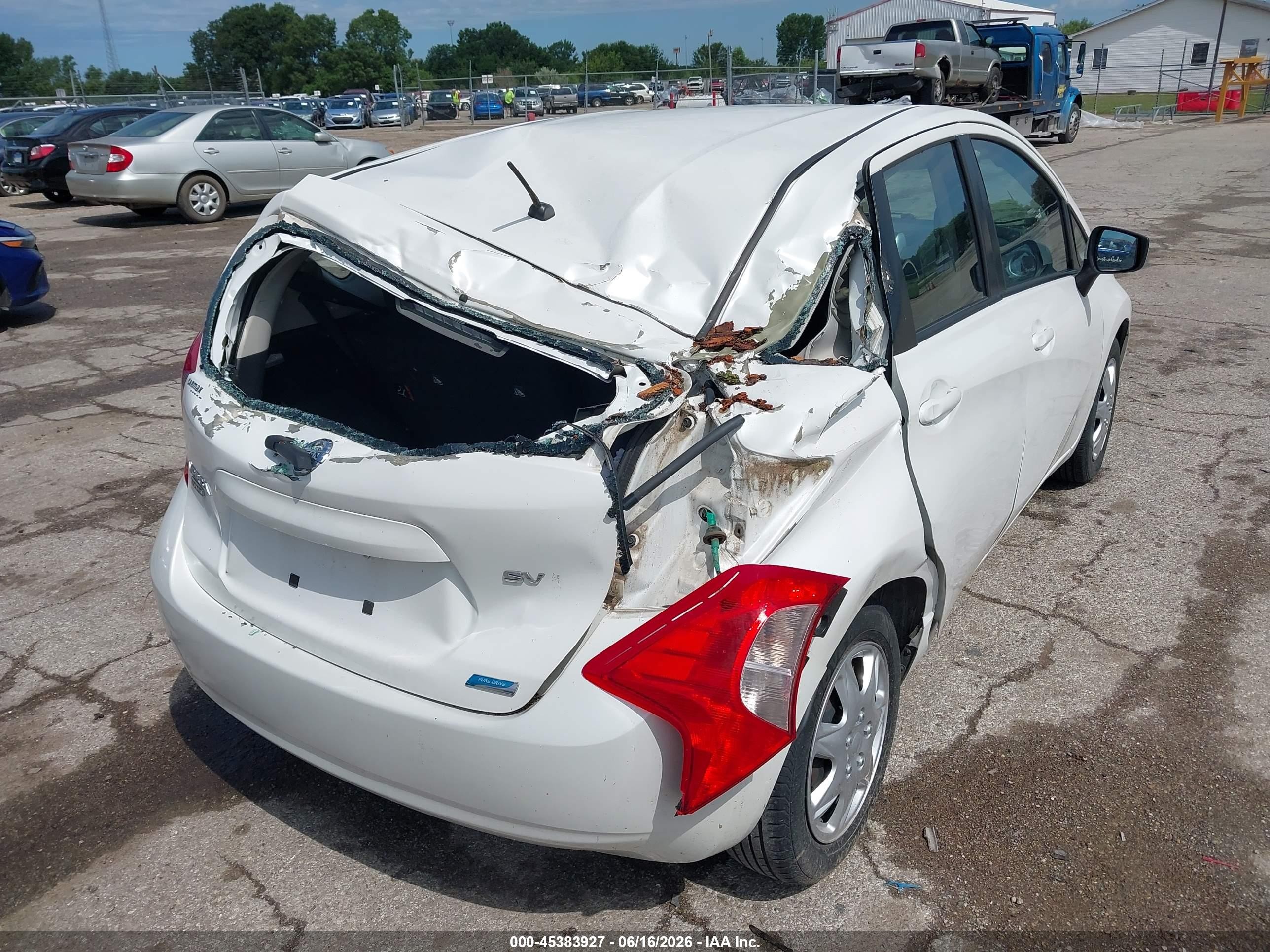 2015 Nissan Versa Note S (sr)/s Plus/sl/sr/sv White vin: 3N1CE2CP8FL378326