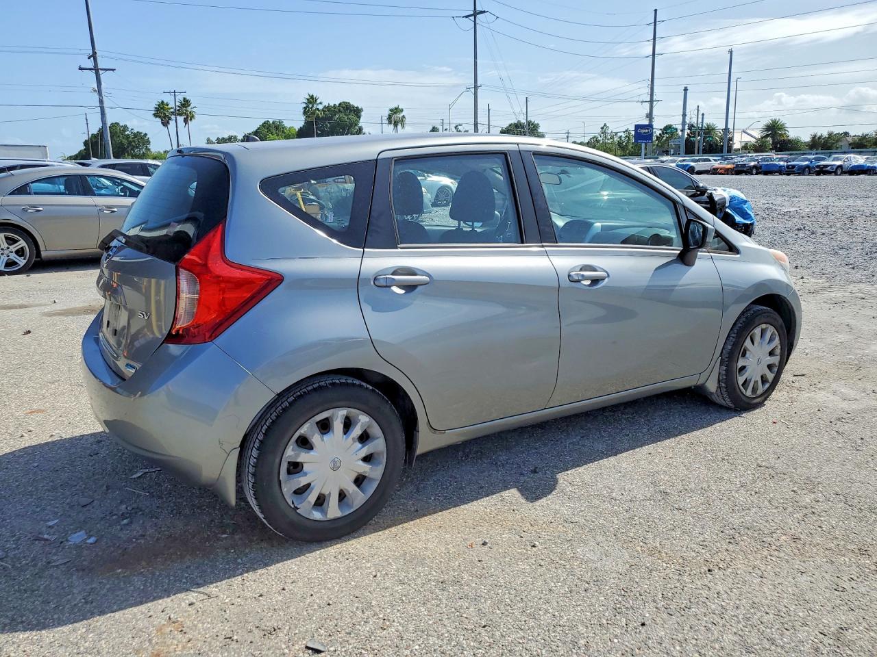 2015 Nissan Versa Note Sv Silver vin: 3N1CE2CP8FL382859