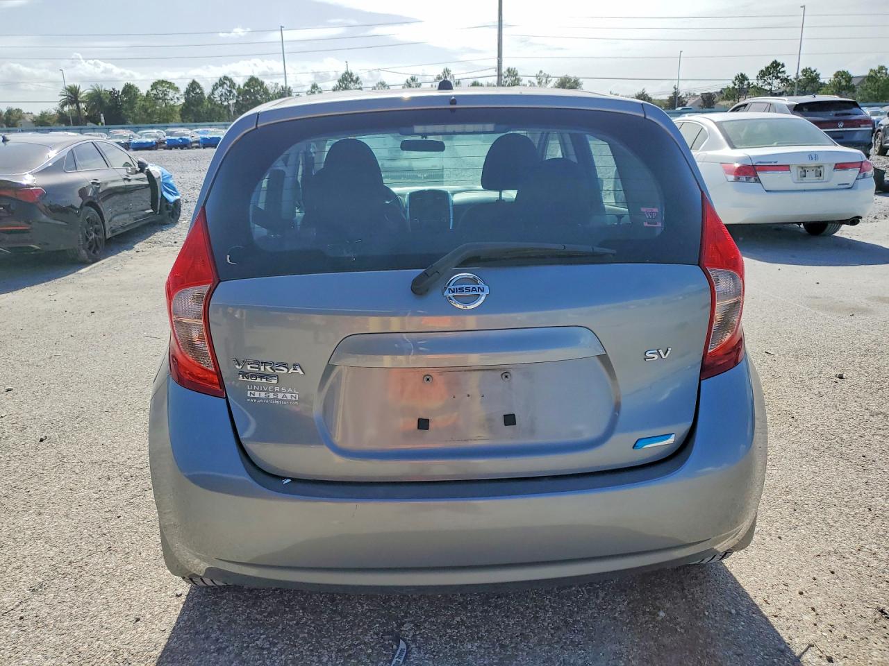 2015 Nissan Versa Note Sv Silver vin: 3N1CE2CP8FL382859
