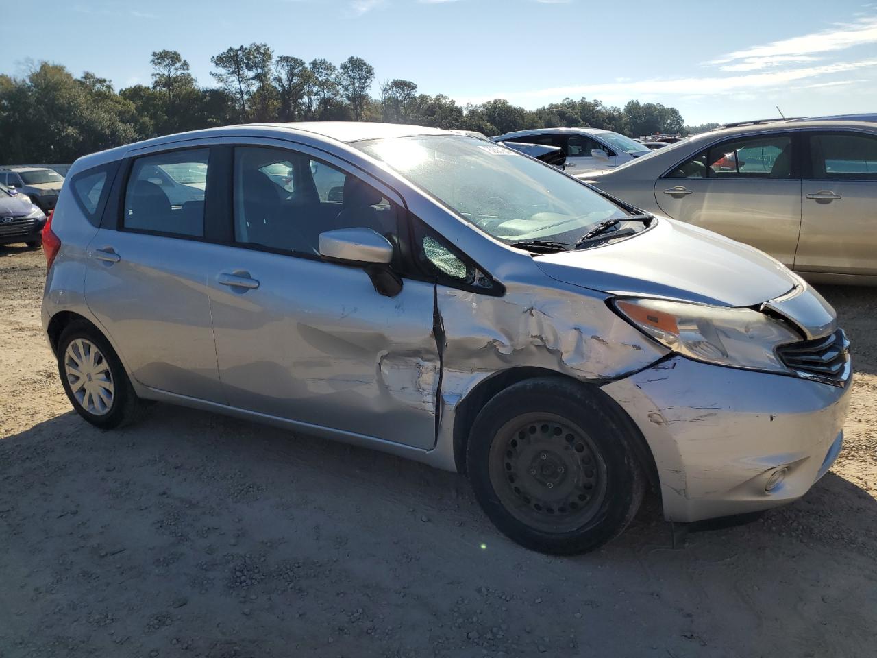 2015 Nissan Versa Note Silver vin: 3N1CE2CP8FL394235