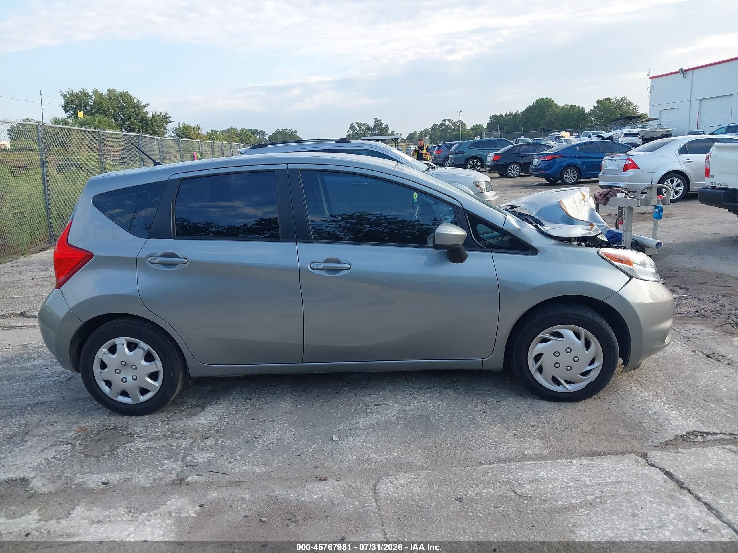 2015 Nissan Versa Note S (sr)/s Plus/sl/sr/sv Gray vin: 3N1CE2CP8FL403533