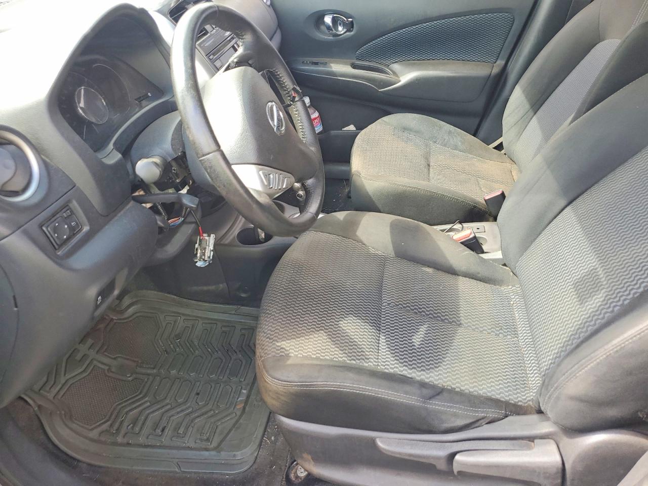 2015 Nissan Versa Note Sv Silver vin: 3N1CE2CP8FL409588