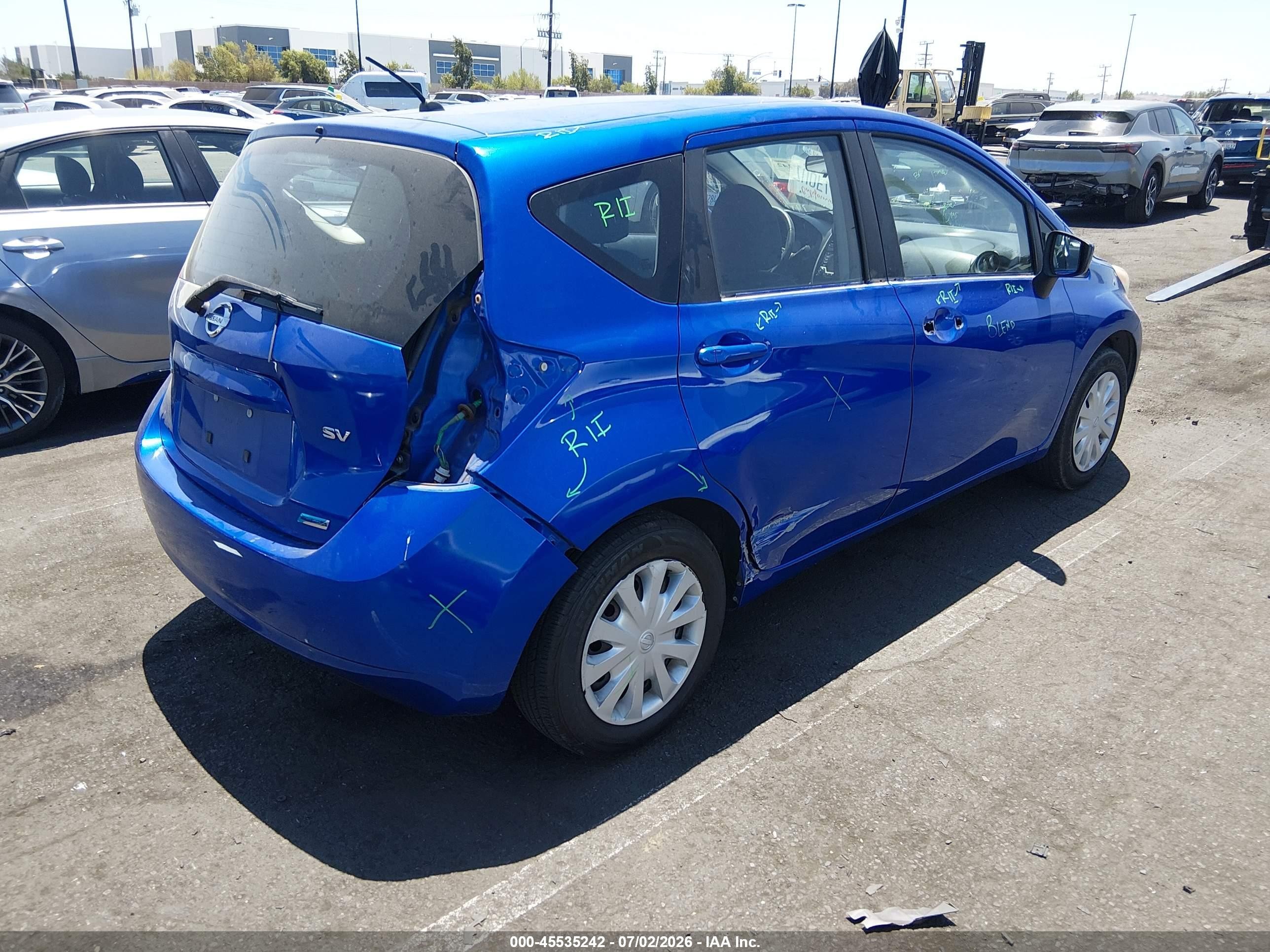 2015 Nissan Versa Note S (sr)/s Plus/sl/sr/sv Синий vin: 3N1CE2CP8FL418419