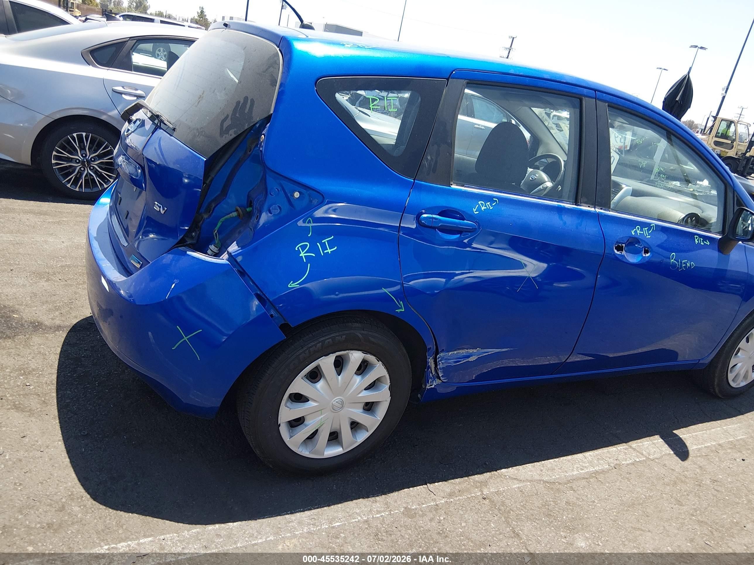 2015 Nissan Versa Note S (sr)/s Plus/sl/sr/sv Синий vin: 3N1CE2CP8FL418419