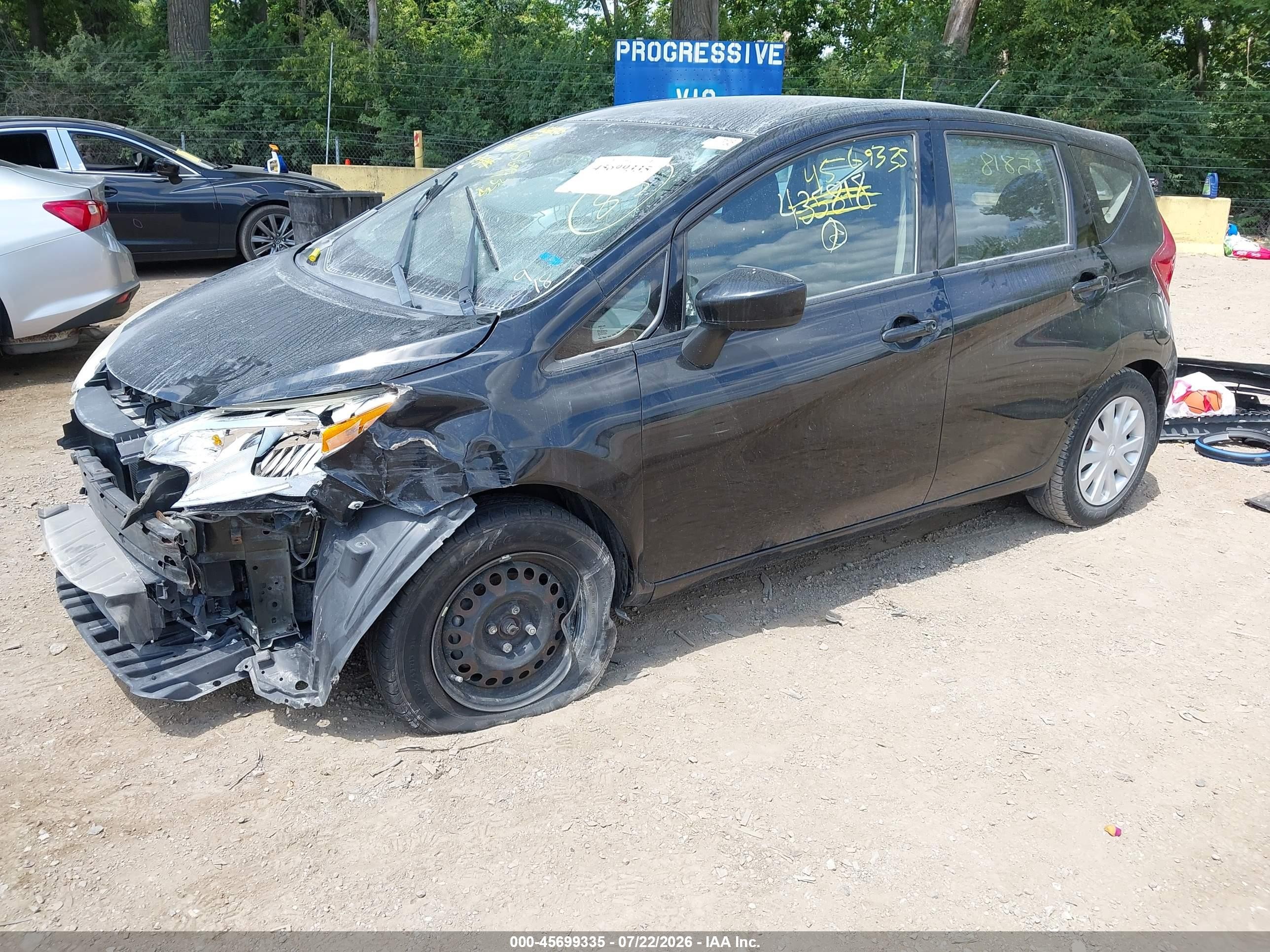 2015 Nissan Versa Note S Plus Черный vin: 3N1CE2CP8FL435818