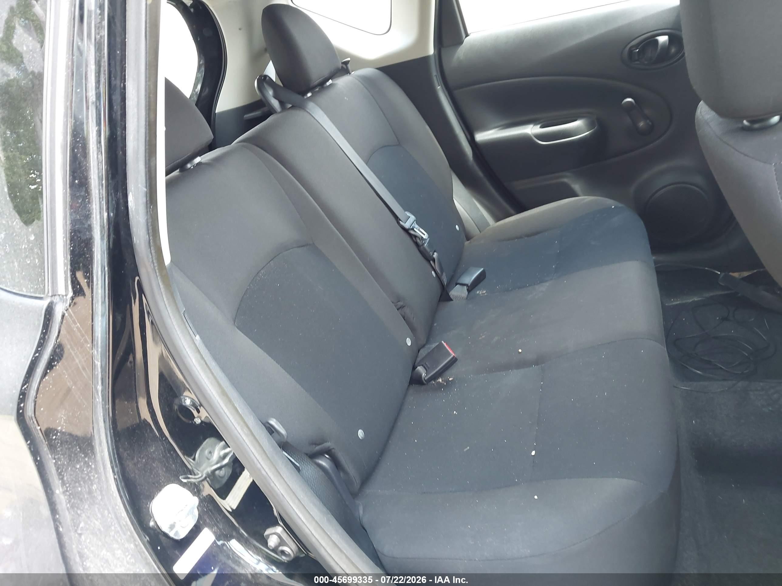2015 Nissan Versa Note S Plus Черный vin: 3N1CE2CP8FL435818