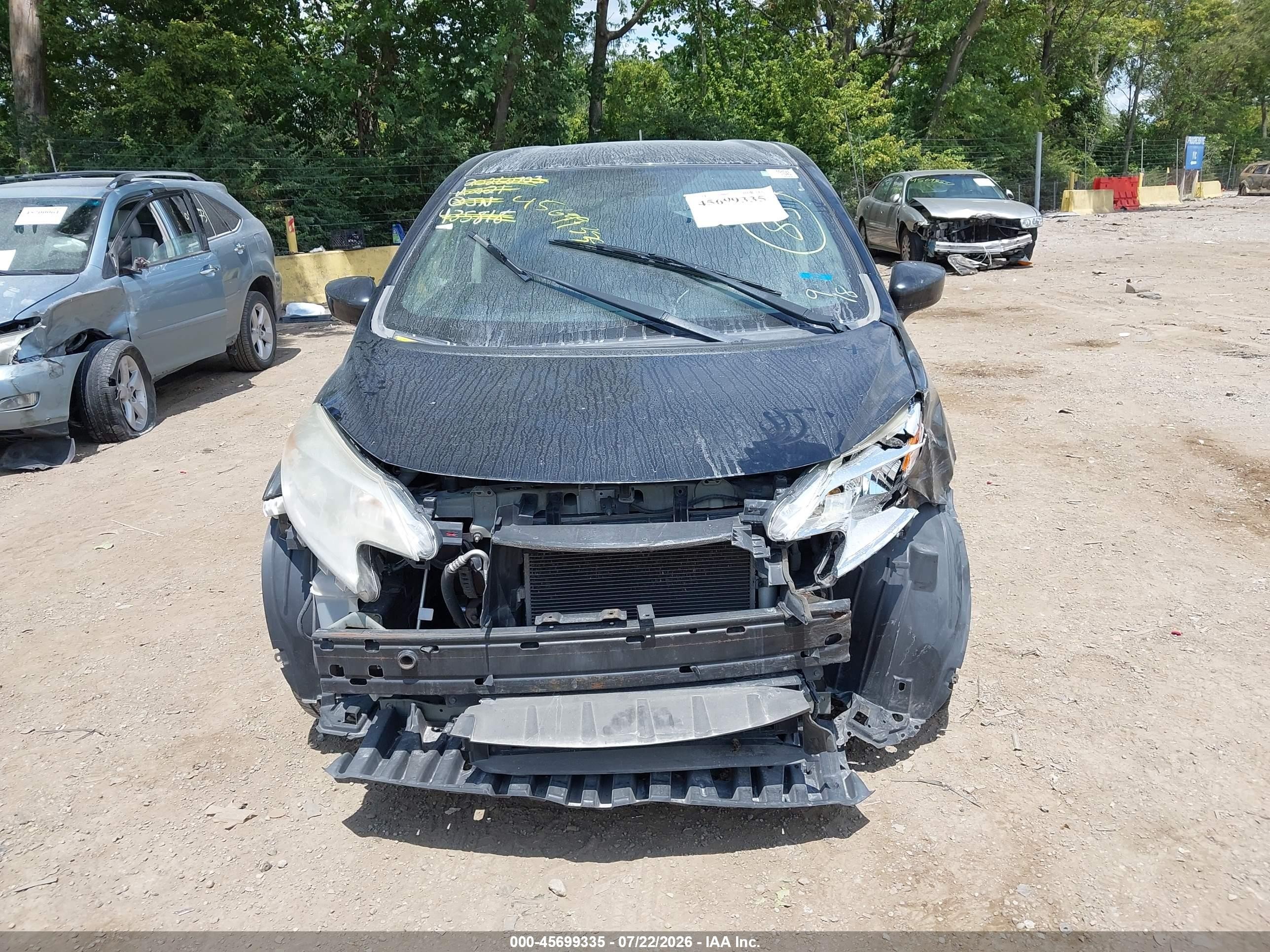 2015 Nissan Versa Note S Plus Черный vin: 3N1CE2CP8FL435818