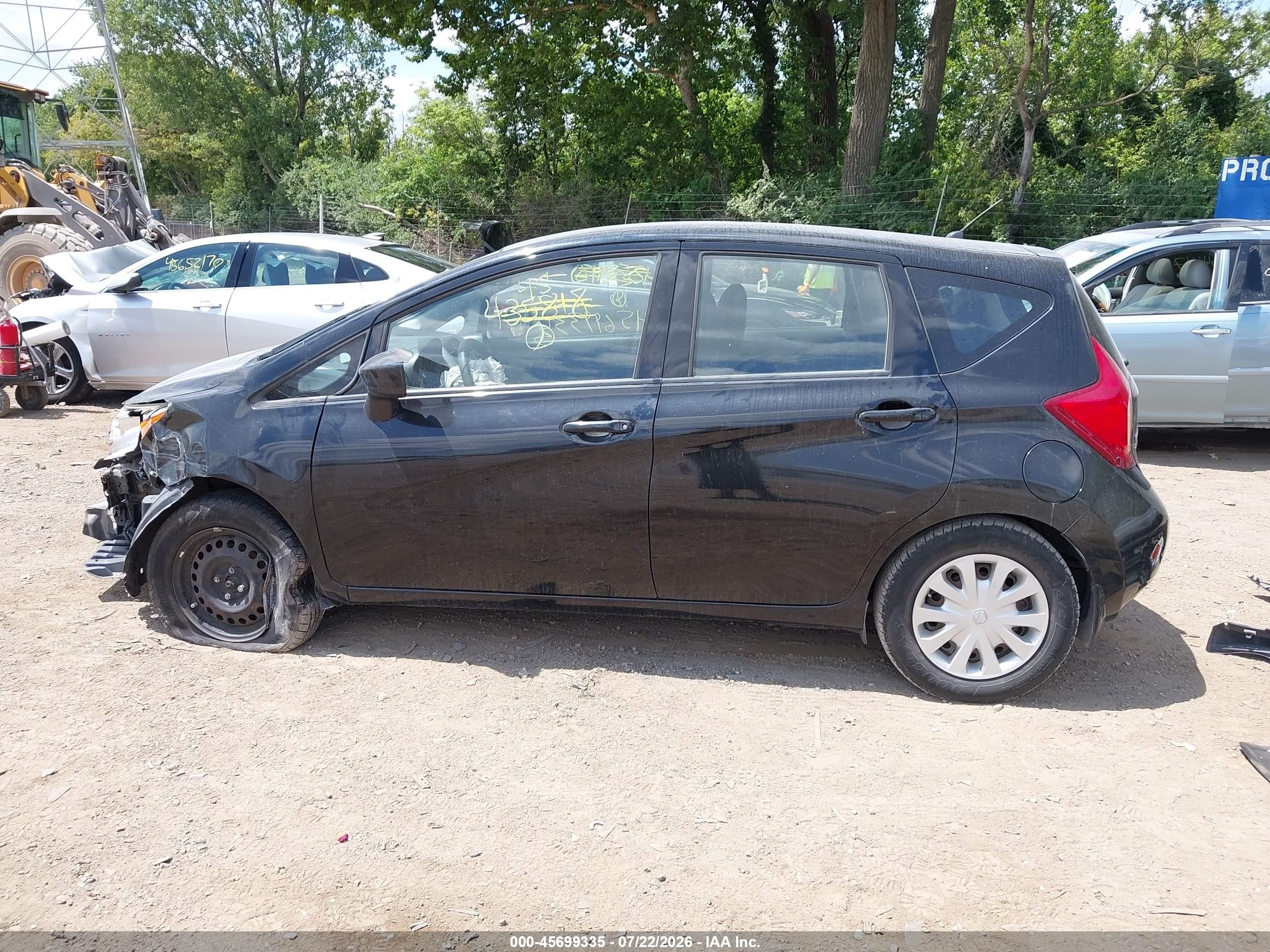 2015 Nissan Versa Note S Plus Черный vin: 3N1CE2CP8FL435818