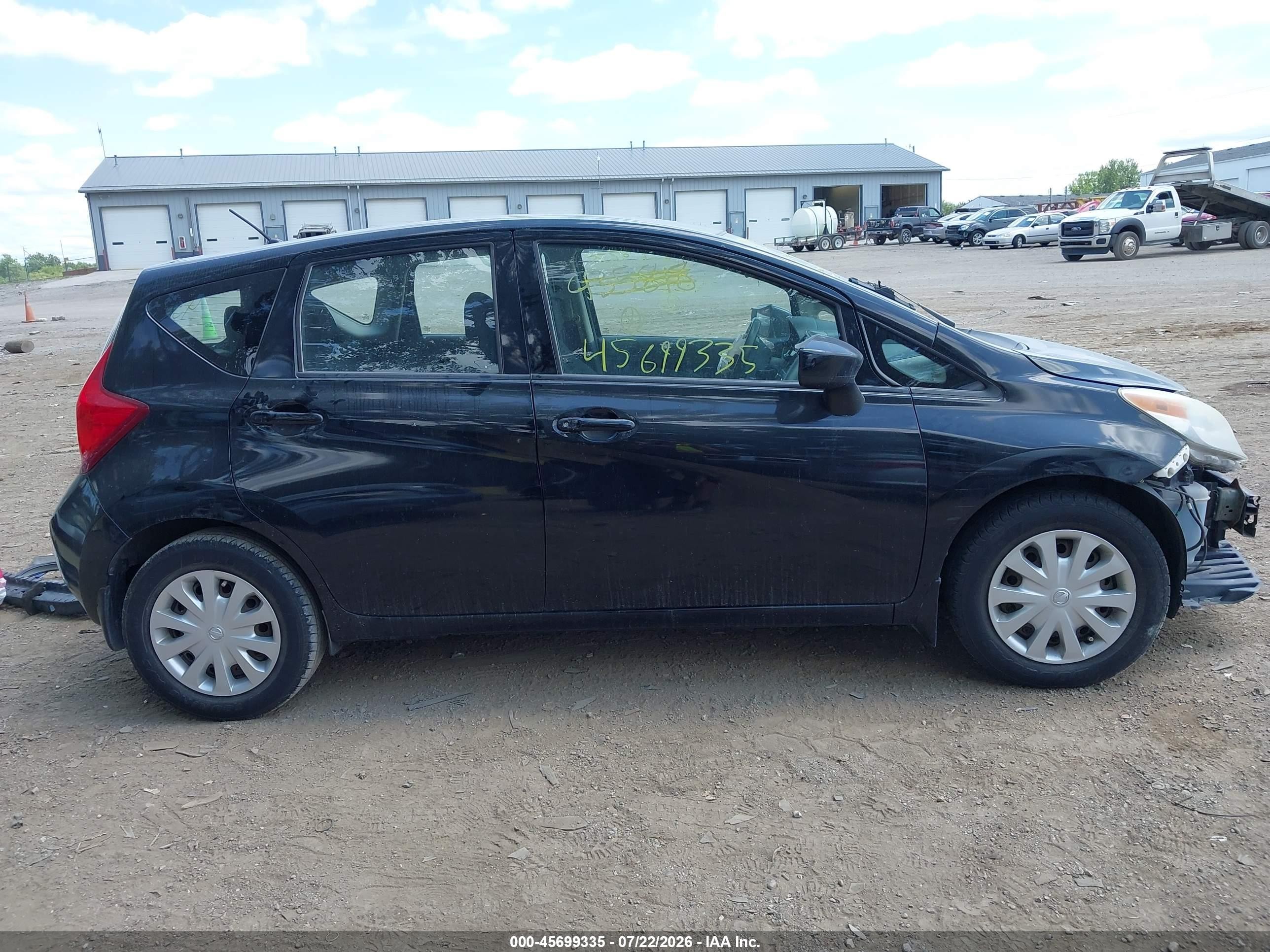 2015 Nissan Versa Note S Plus Черный vin: 3N1CE2CP8FL435818