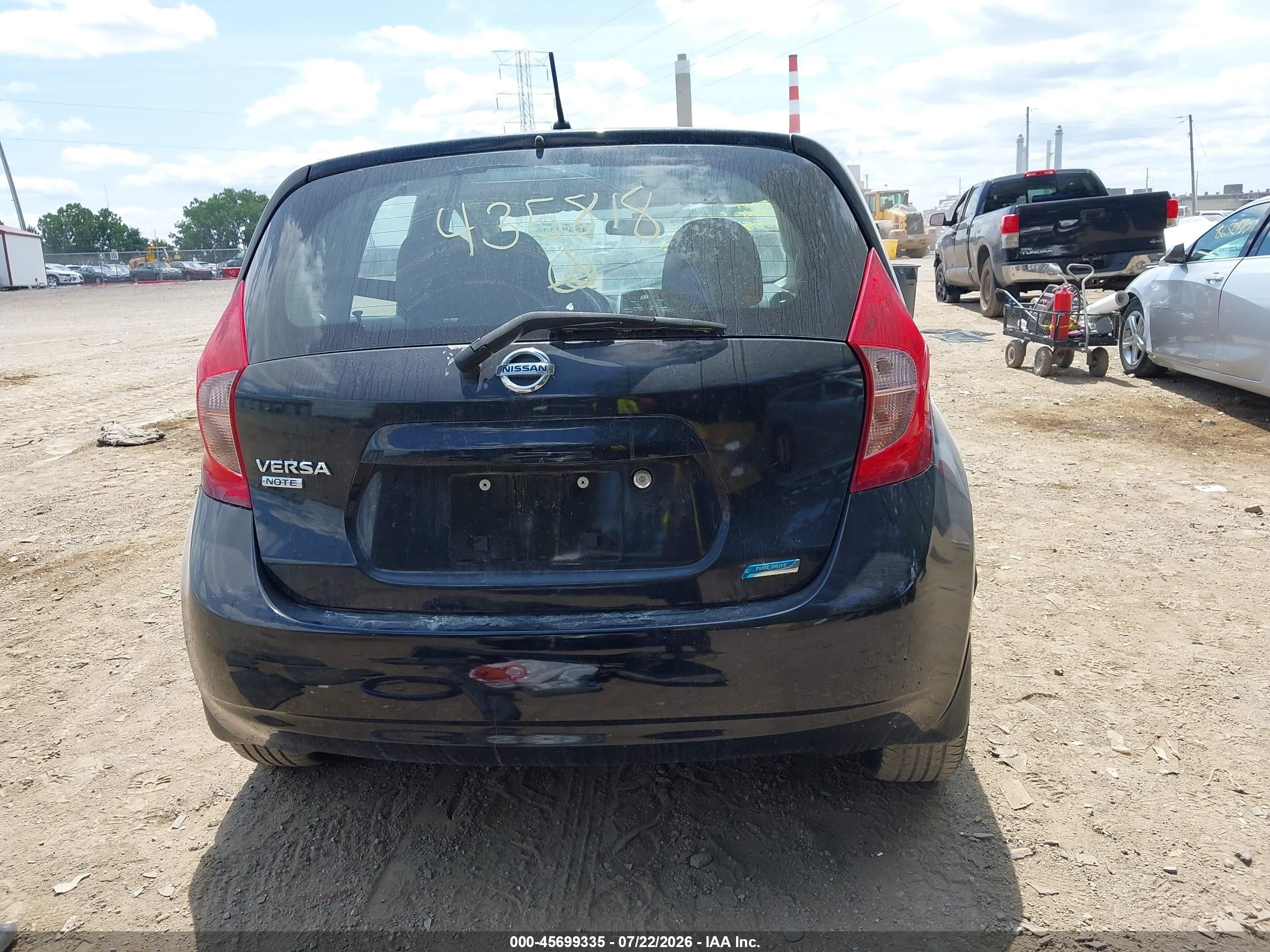 2015 Nissan Versa Note S Plus Черный vin: 3N1CE2CP8FL435818