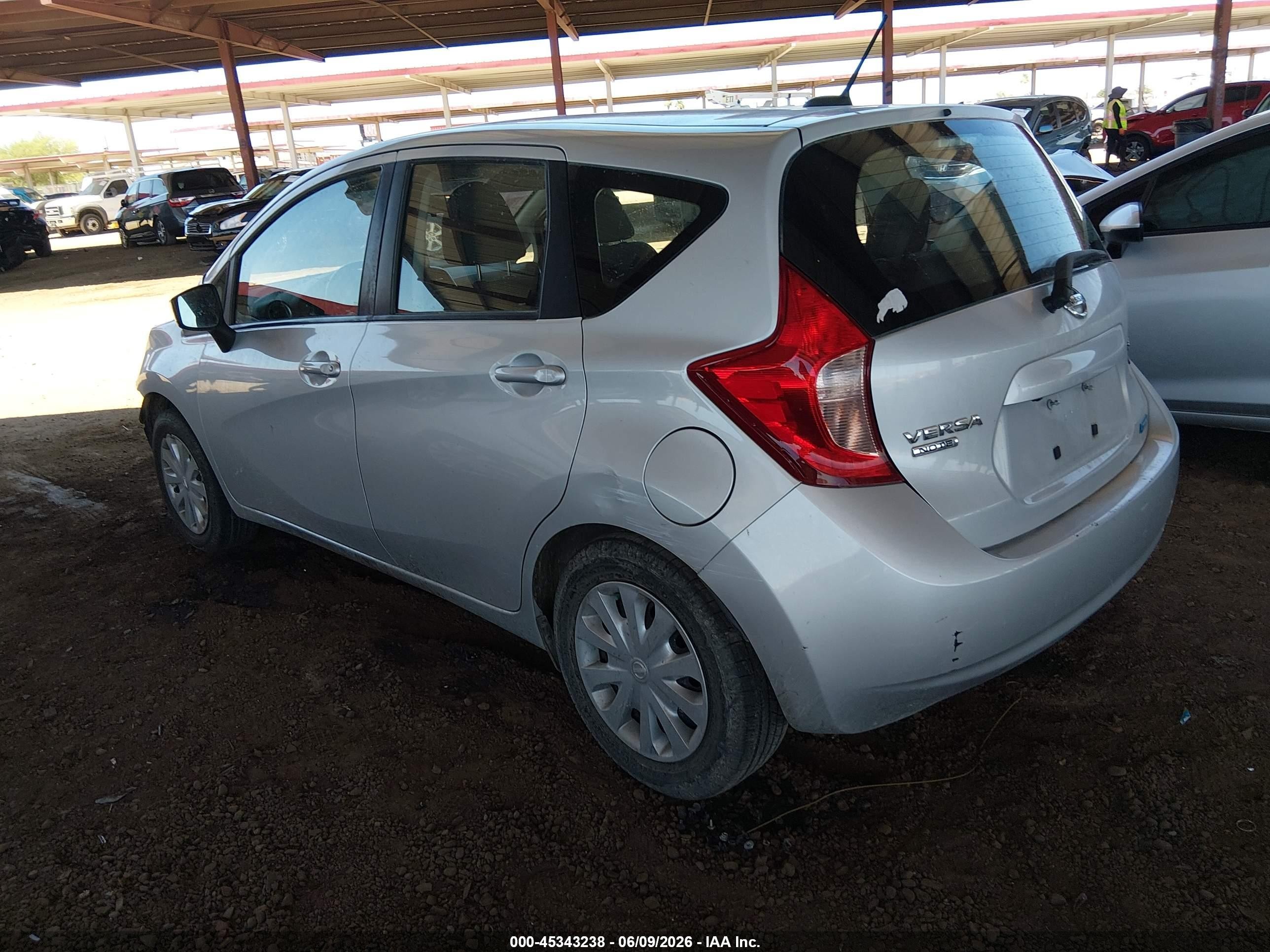 2015 Nissan Versa Note Sv Silver vin: 3N1CE2CP8FL441716