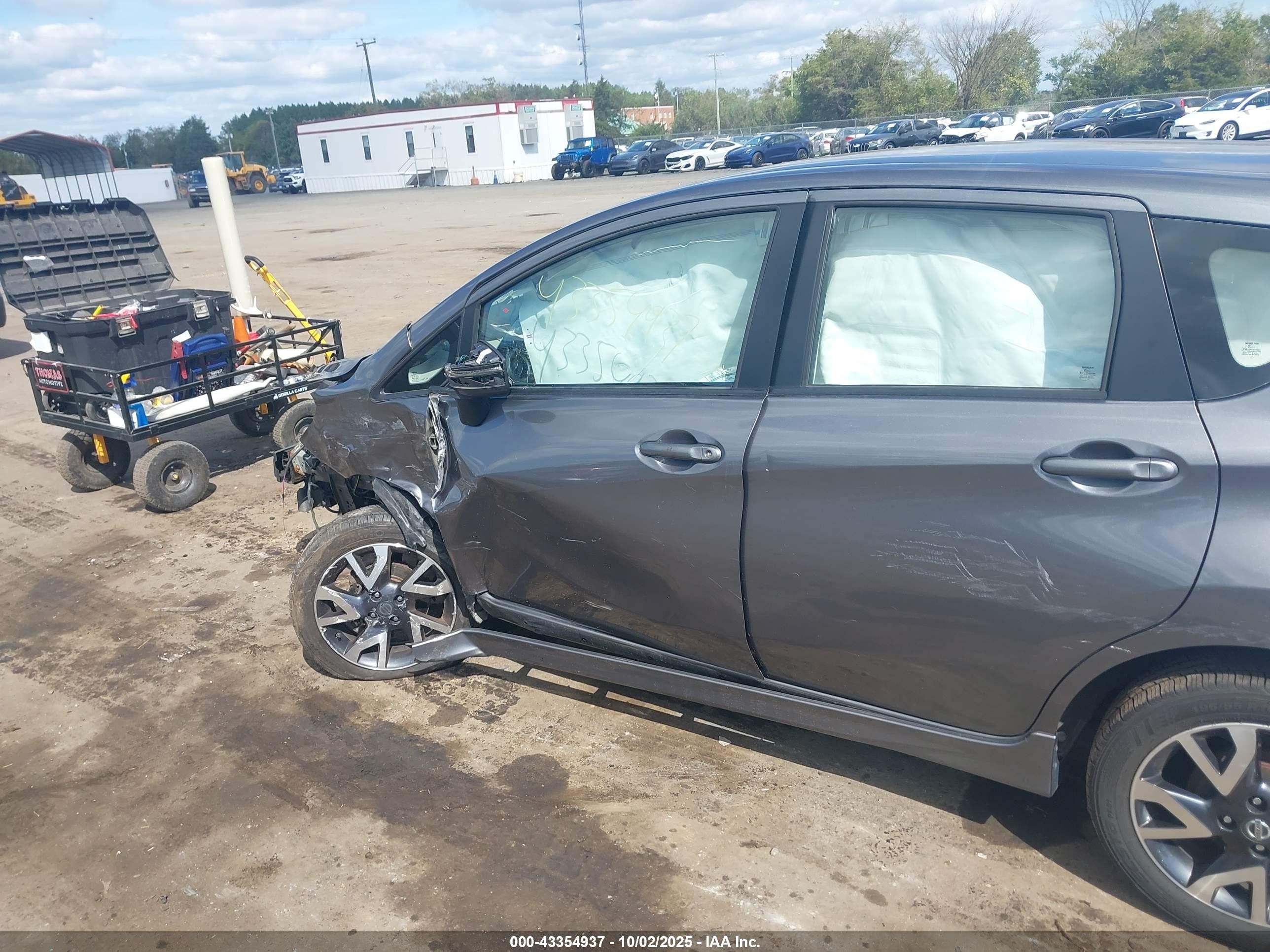 2017 Nissan Versa Note Sr Gray vin: 3N1CE2CP8HL378605