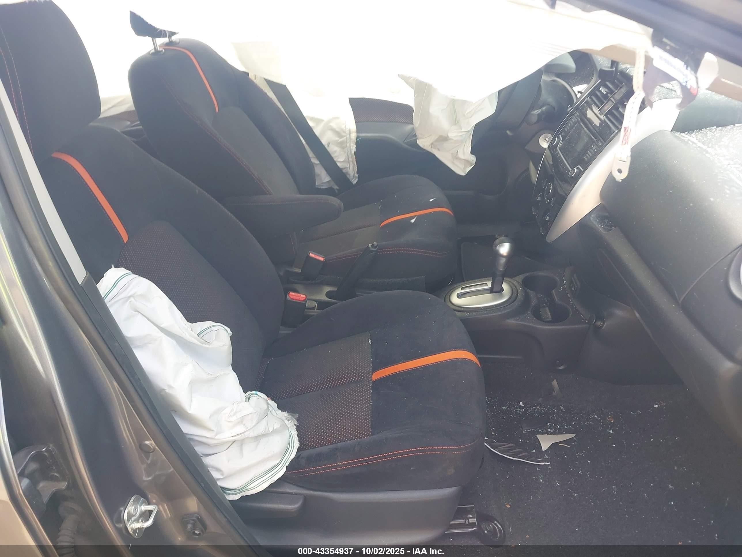 2017 Nissan Versa Note Sr Gray vin: 3N1CE2CP8HL378605