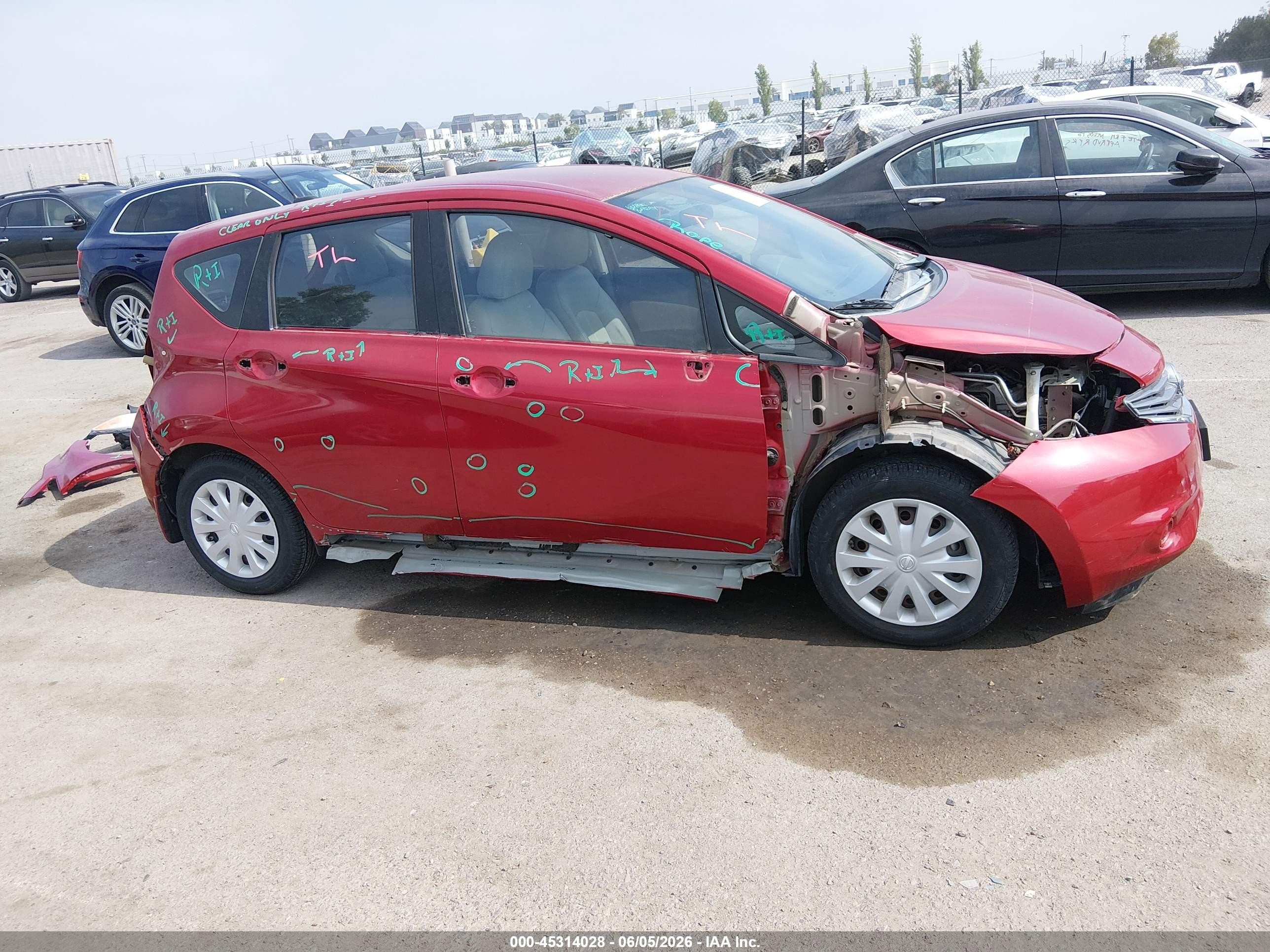 2014 Nissan Versa Note Sv Красный vin: 3N1CE2CP9EL366023