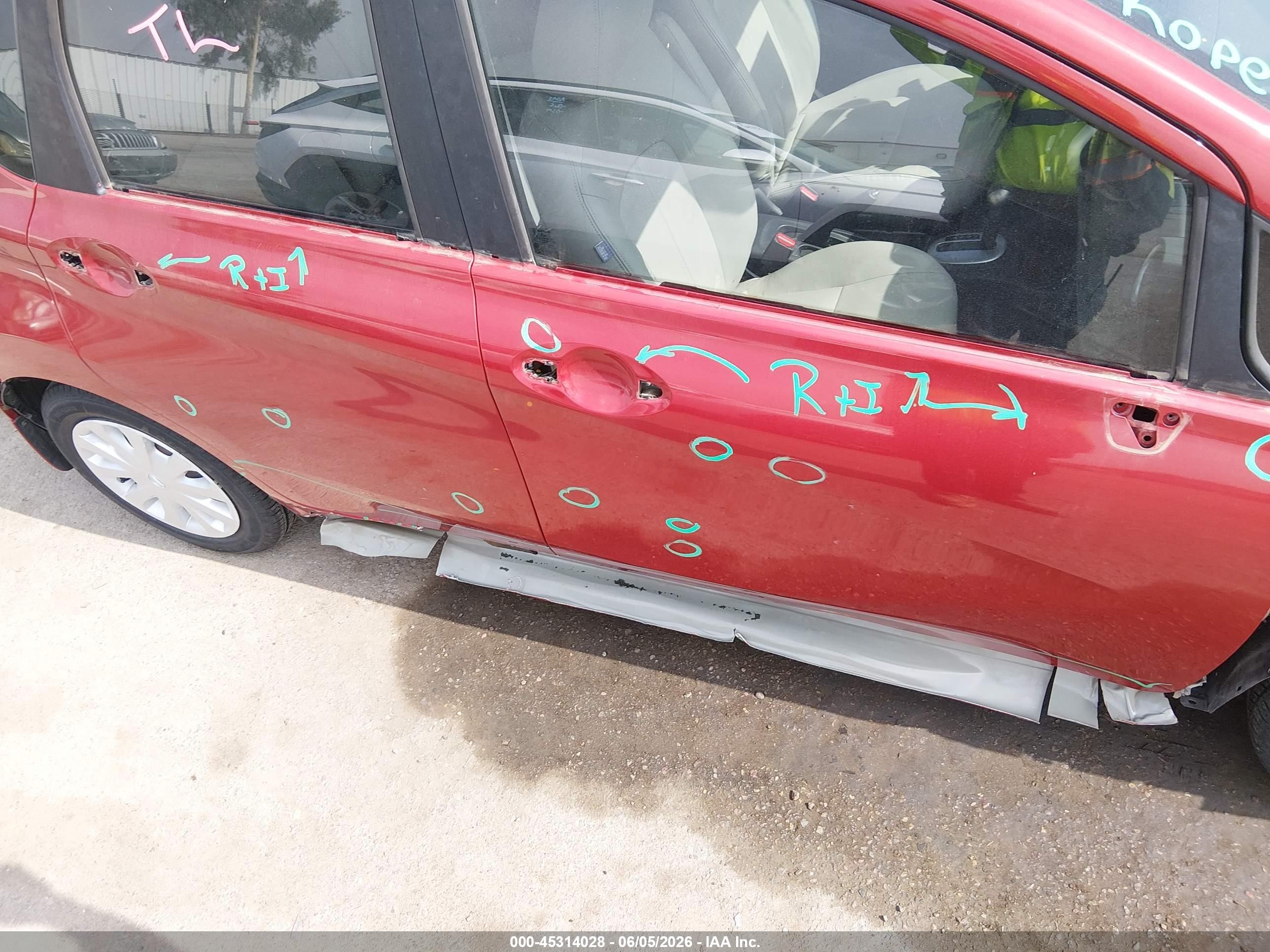 2014 Nissan Versa Note Sv Красный vin: 3N1CE2CP9EL366023